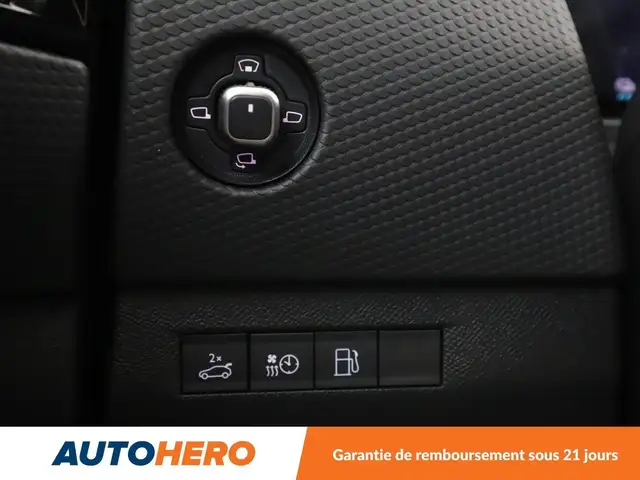 DS Automobiles DS 4 view 28