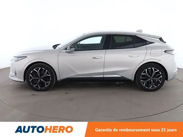 DS Automobiles DS 4 view 3