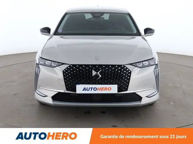 DS Automobiles DS 4 view 9