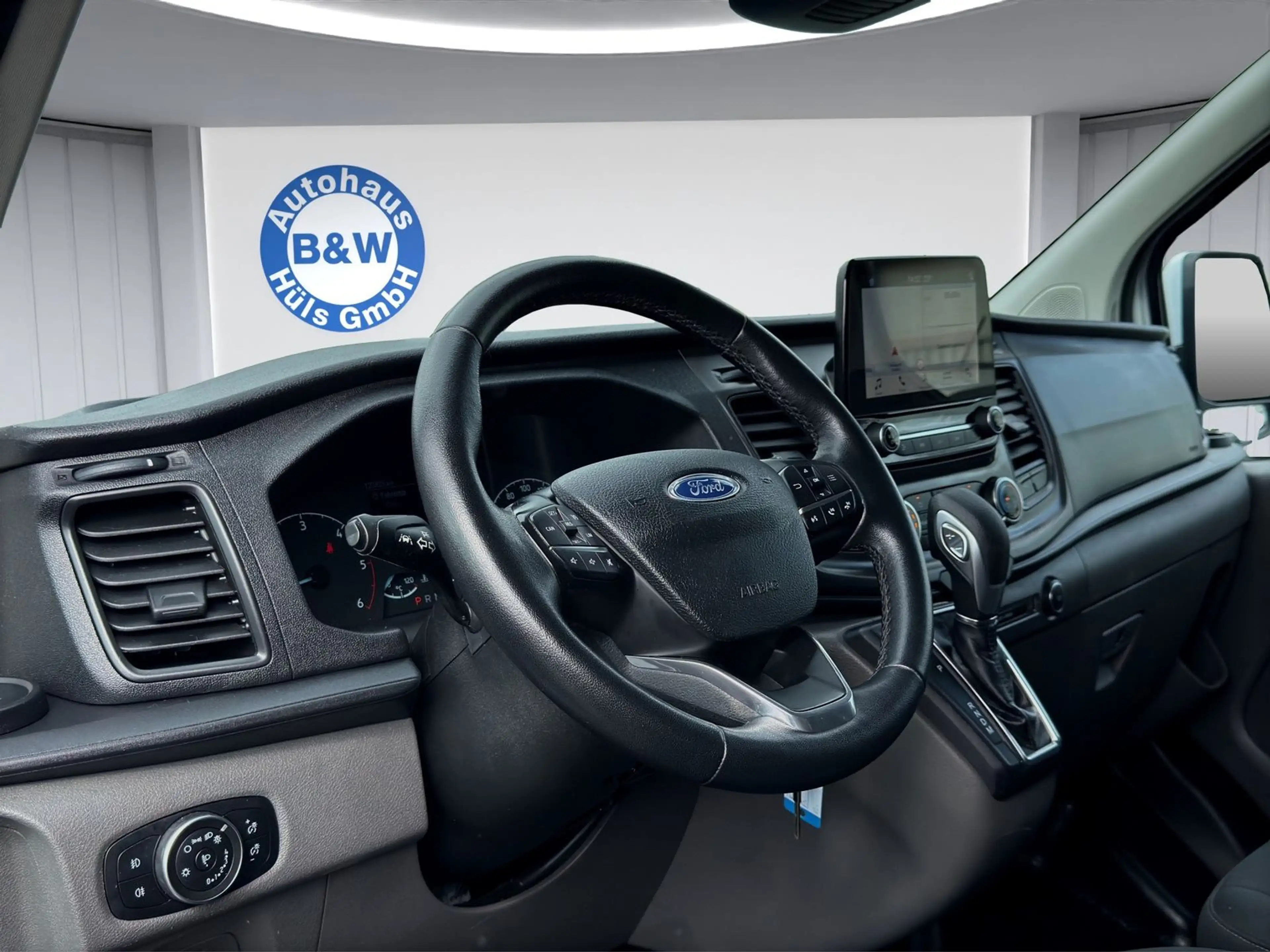 Ford Transit Custom 340 L1 Trend*1.Hand*NAVI*PDC*SHZ* — photo 9
