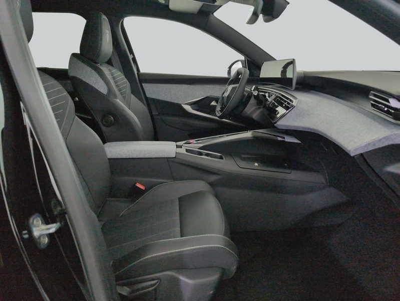 Peugeot 5008 Hybrid 145 e-DSC6 GT 100 kW, 5-türig — photo 12