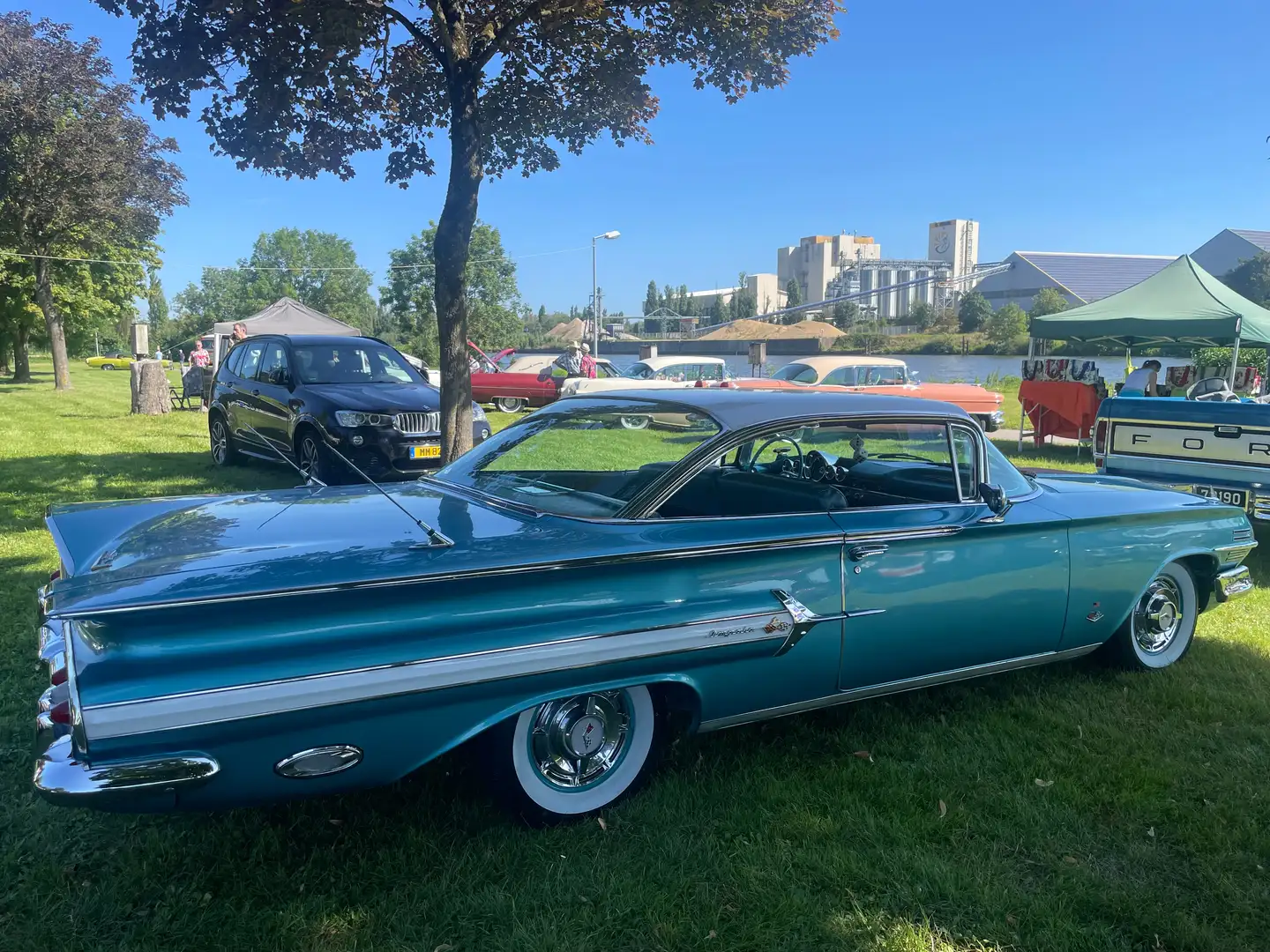 Chevrolet Impala Blau - 1