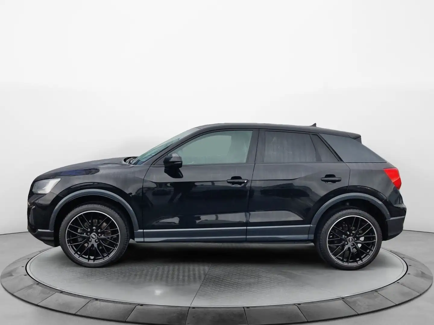 Audi Q2 35 TFSI S-Tronic Advanced, LED, Navi Touch, A Zwart - 2