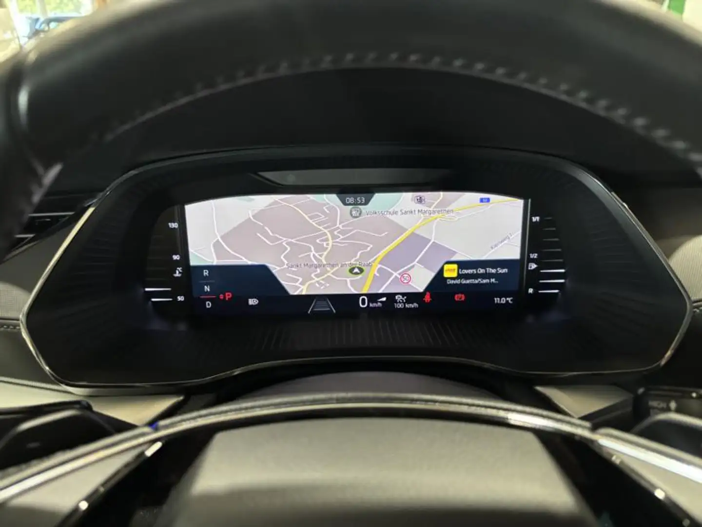 Skoda Octavia 2,0DSG BLACK EDITION VIRTUAL COCKPIT MATRIX-BEAM STANDHEIZUNG RÜCKFAHRKAMERA ANHÄNGEKUPPLUNG Grau - 2