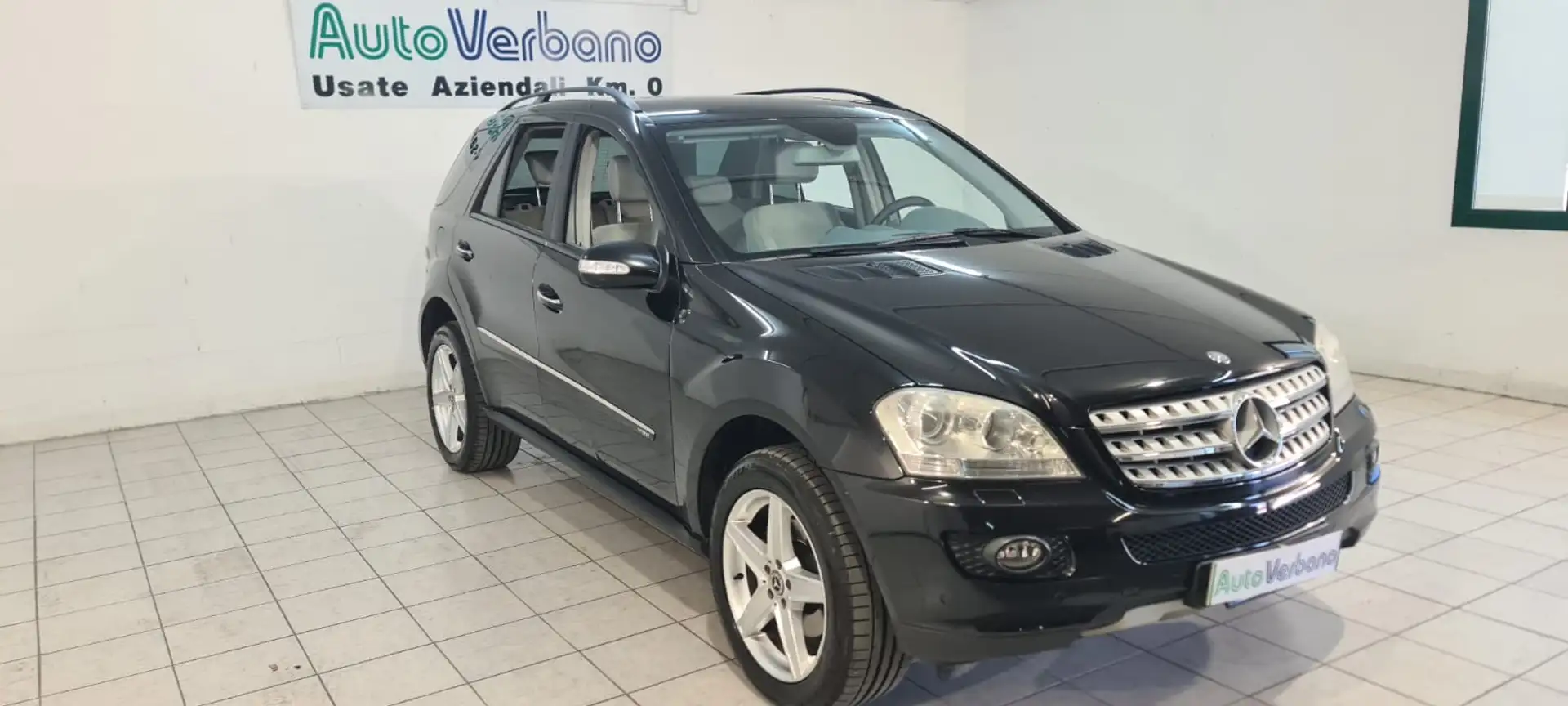 Mercedes-Benz ML 320 Classe M - W164 cdi Sport edition10 auto Nero - 2
