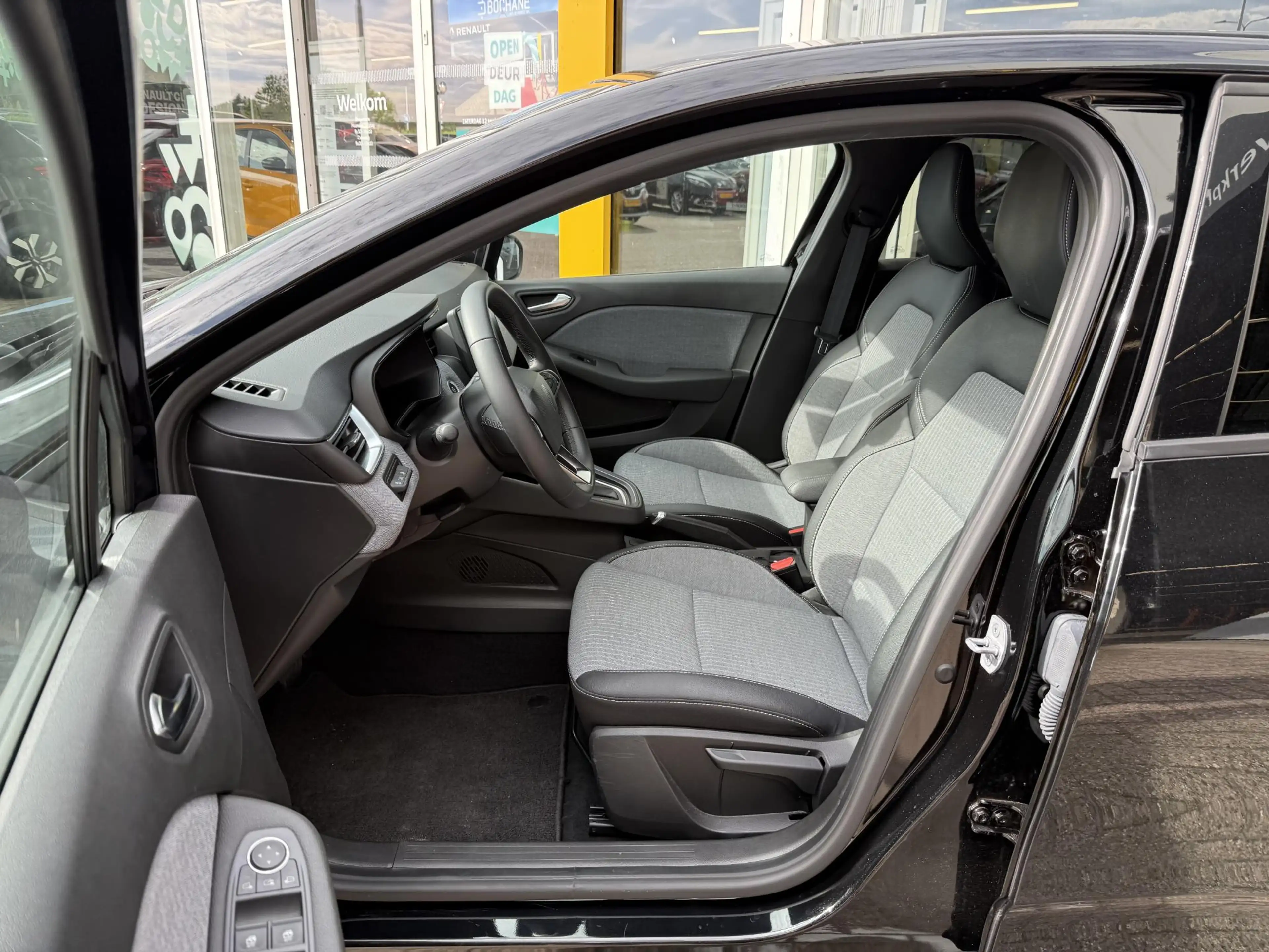 Renault Clio 1.6 E-Tech Full Hybrid 145 techno | NAP | Navigati — photo 4