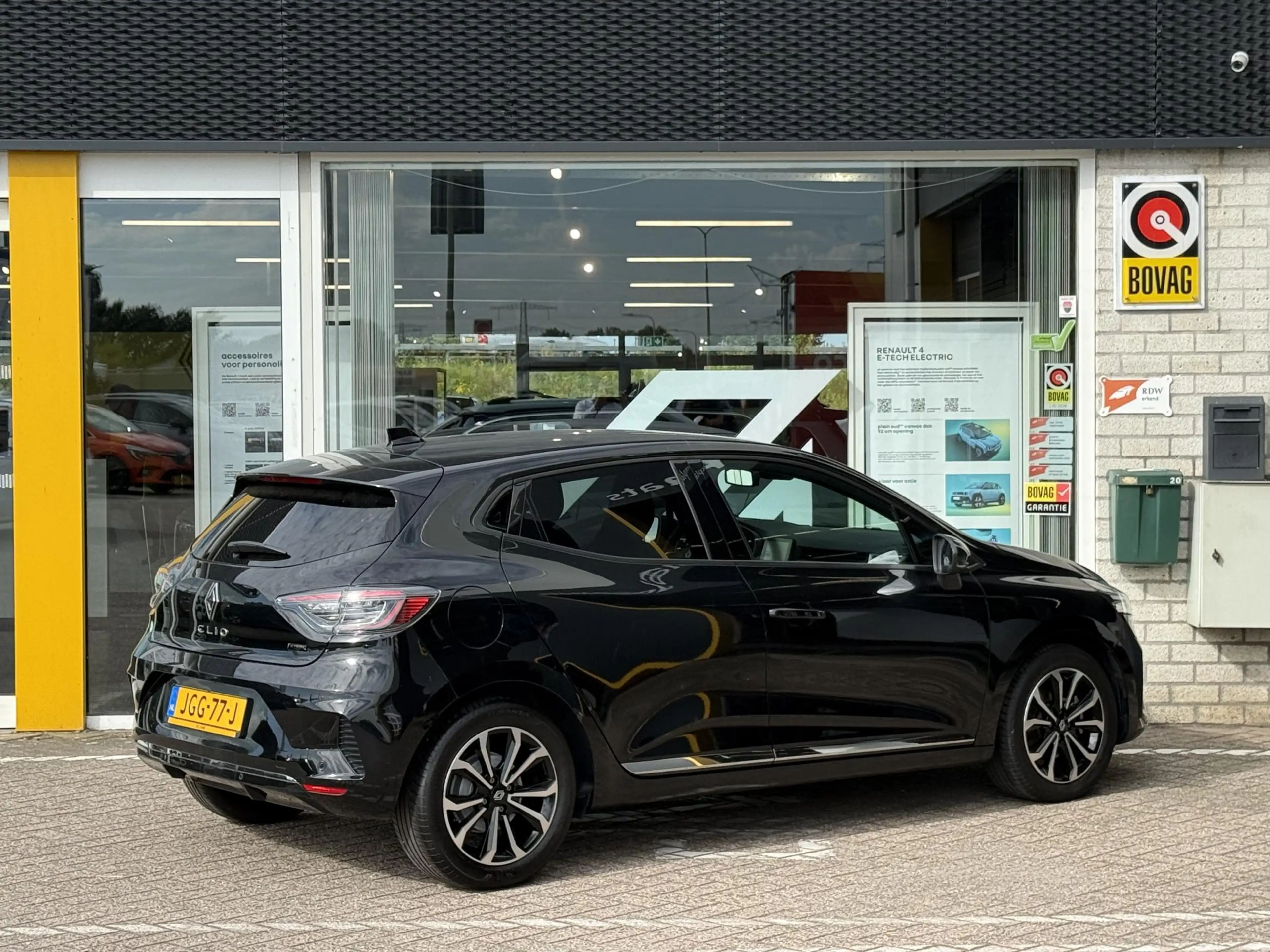 Renault Clio 1.6 E-Tech Full Hybrid 145 techno | NAP | Navigati — photo 22