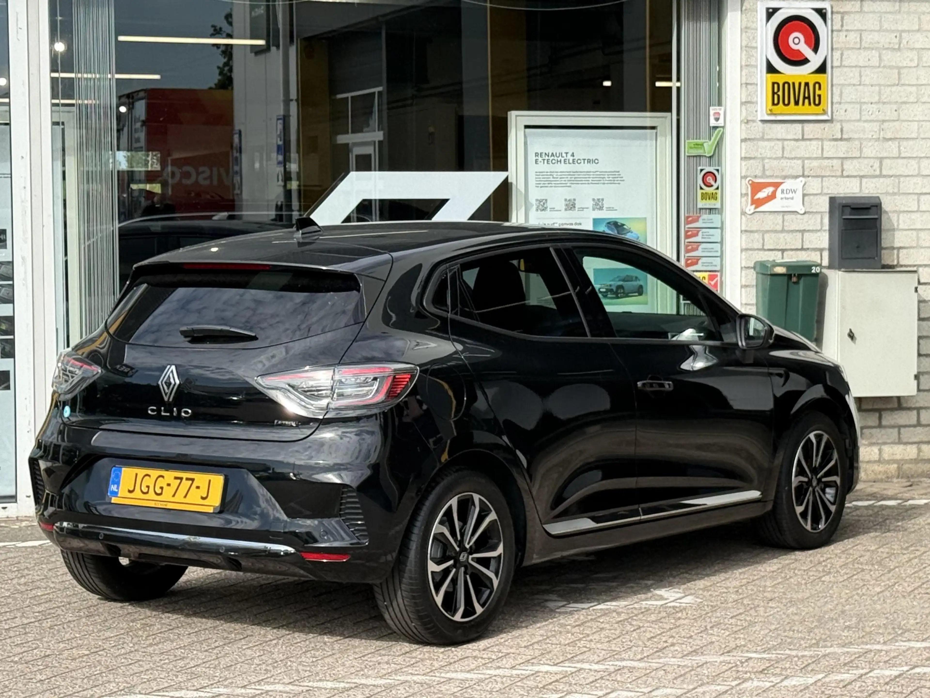 Renault Clio 1.6 E-Tech Full Hybrid 145 techno | NAP | Navigati — photo 27