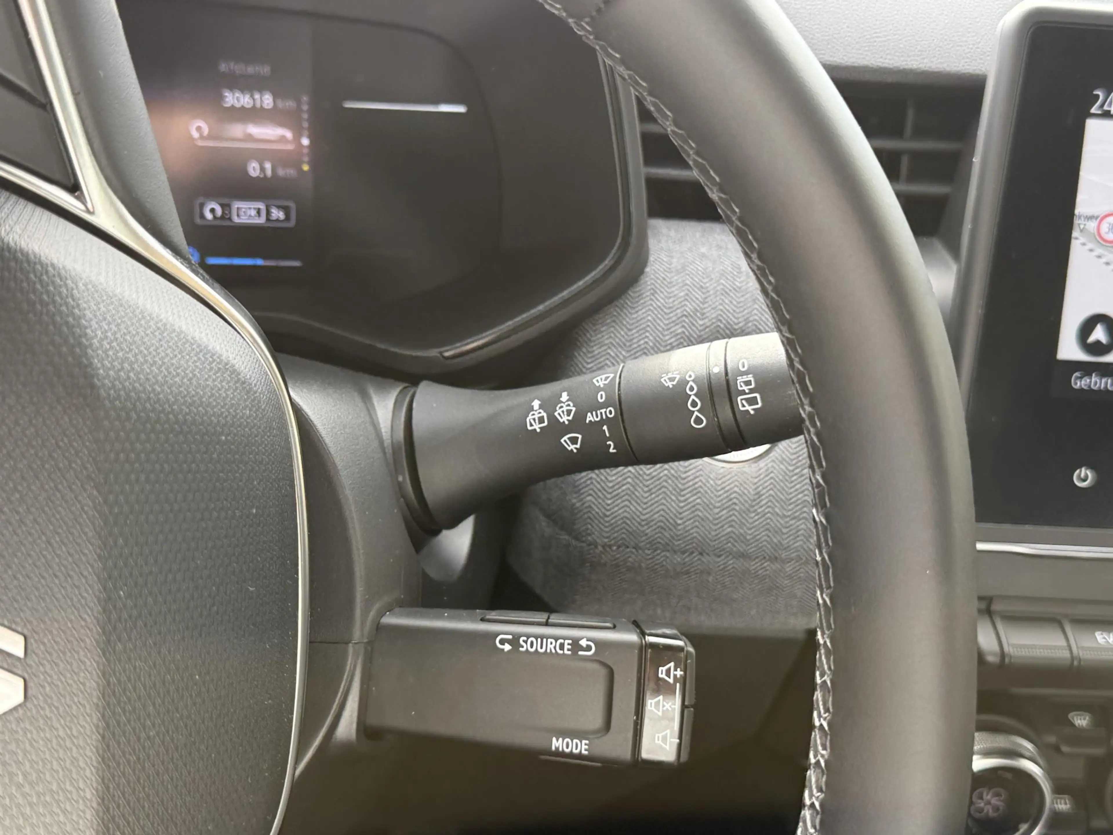 Renault Clio 1.6 E-Tech Full Hybrid 145 techno | NAP | Navigati — photo 15