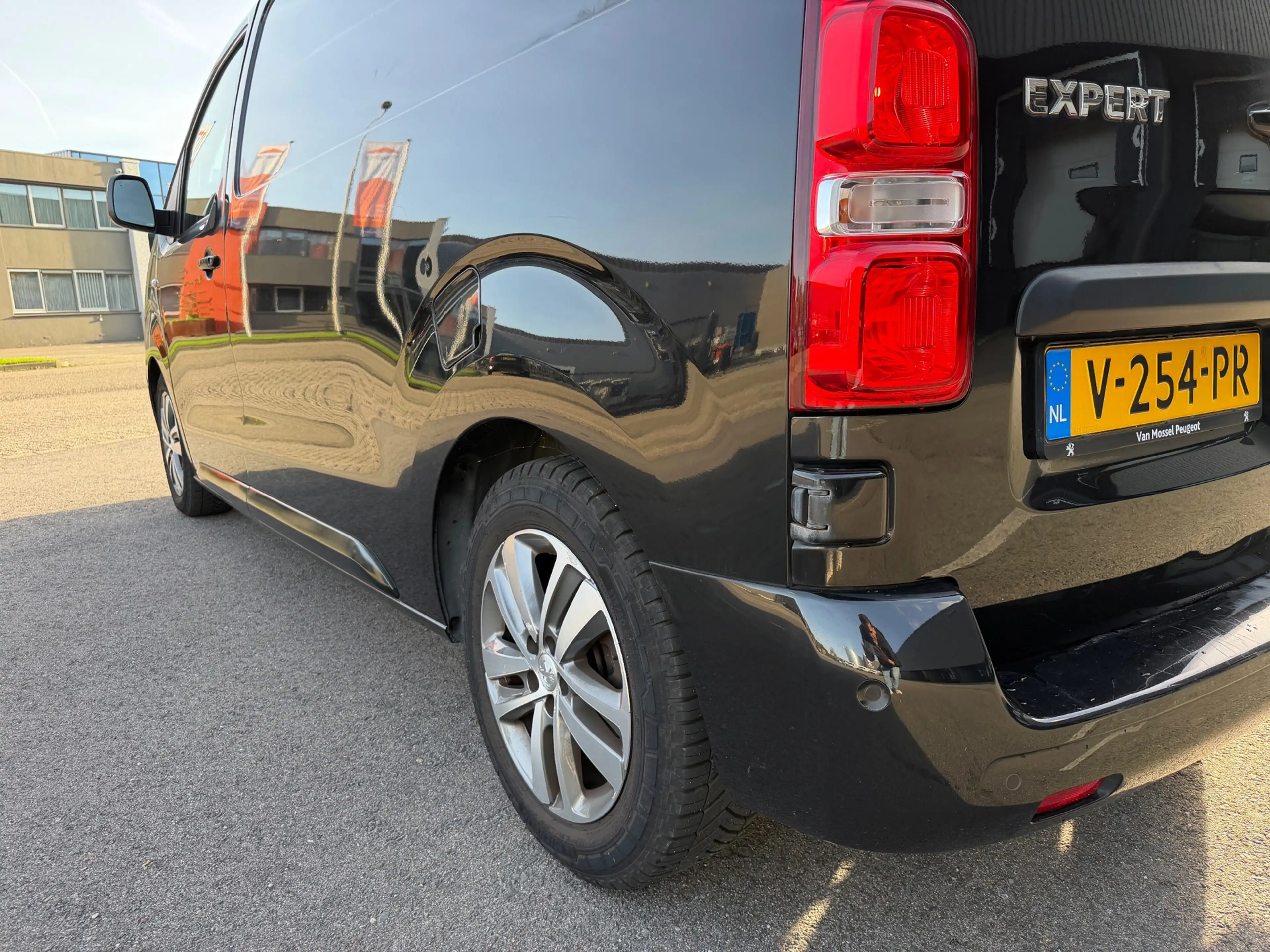 Peugeot Expert 227S 2.0 BlueHDI 150 Premium Pack DEALERONDERHOUDE — photo 5