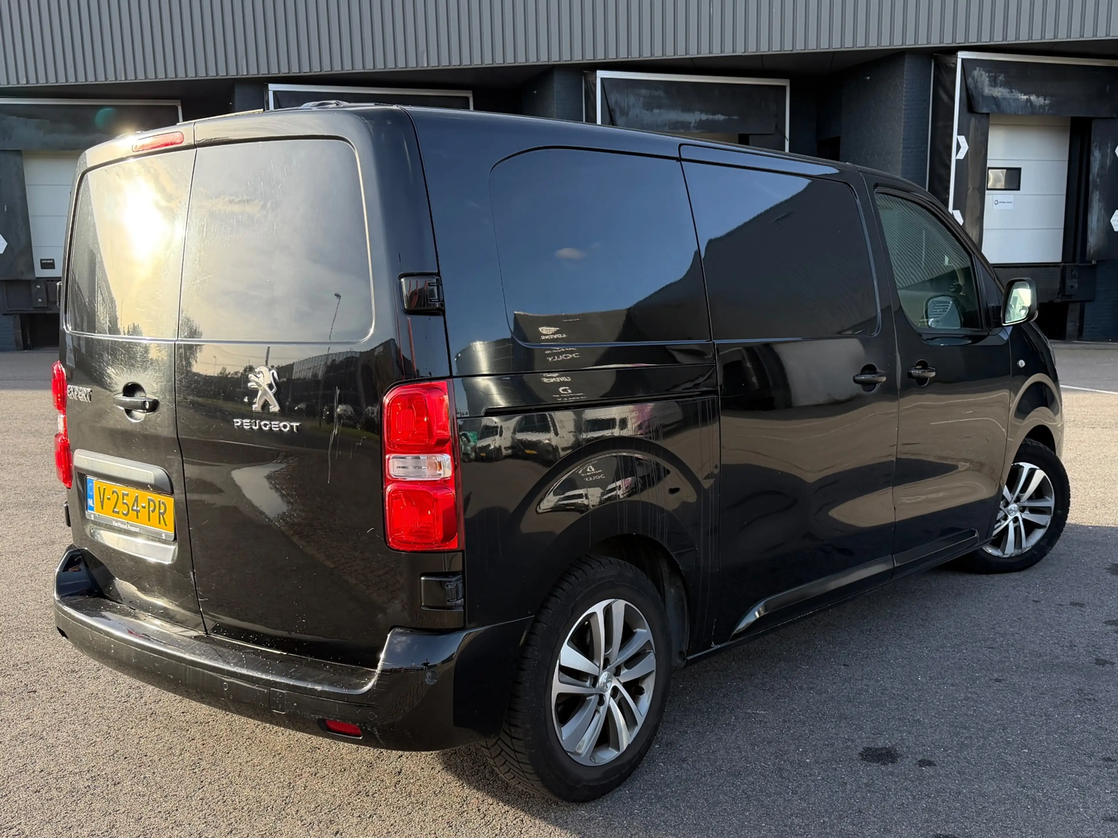 Peugeot Expert 227S 2.0 BlueHDI 150 Premium Pack DEALERONDERHOUDE — photo 9