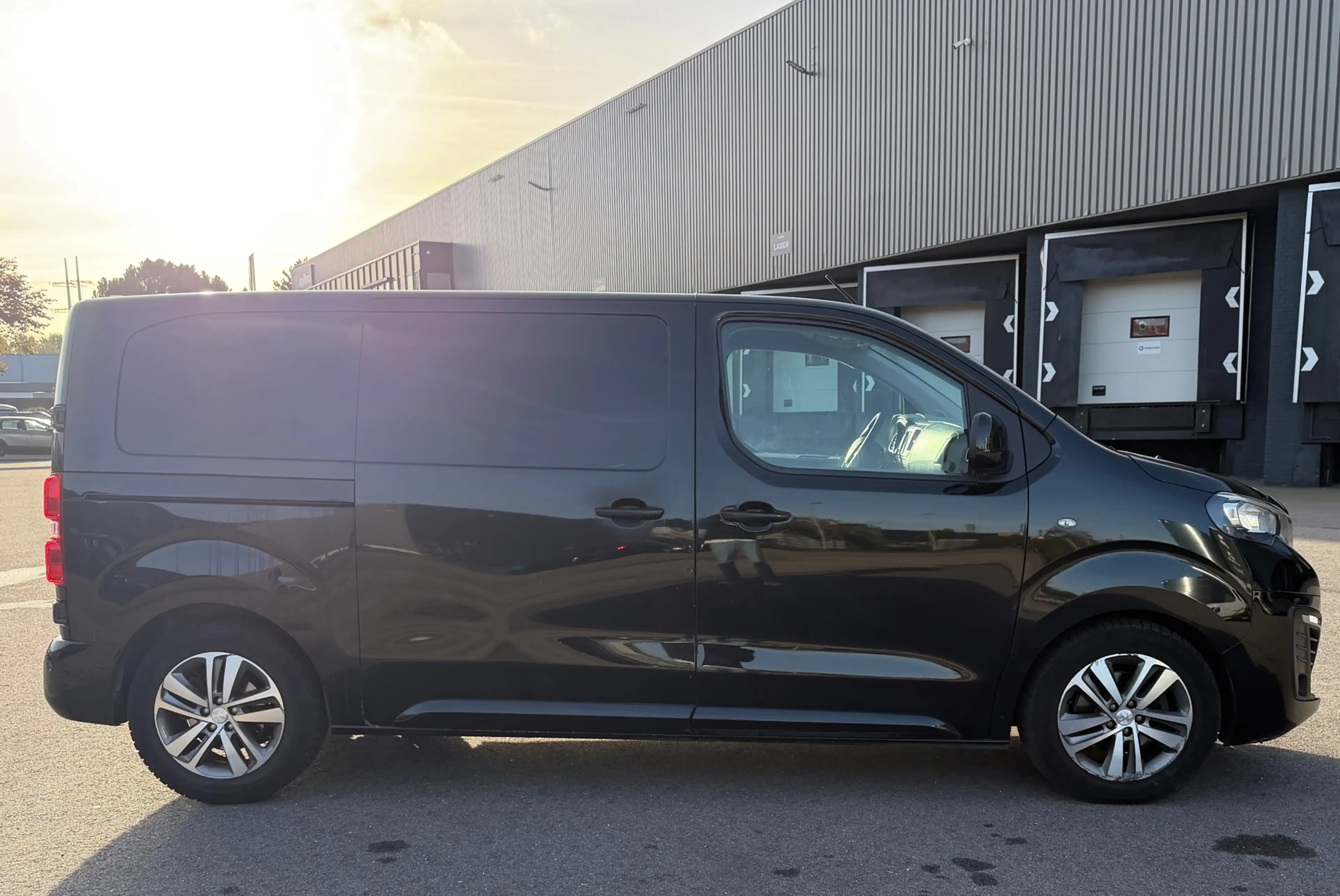 Peugeot Expert 227S 2.0 BlueHDI 150 Premium Pack DEALERONDERHOUDE — photo 7