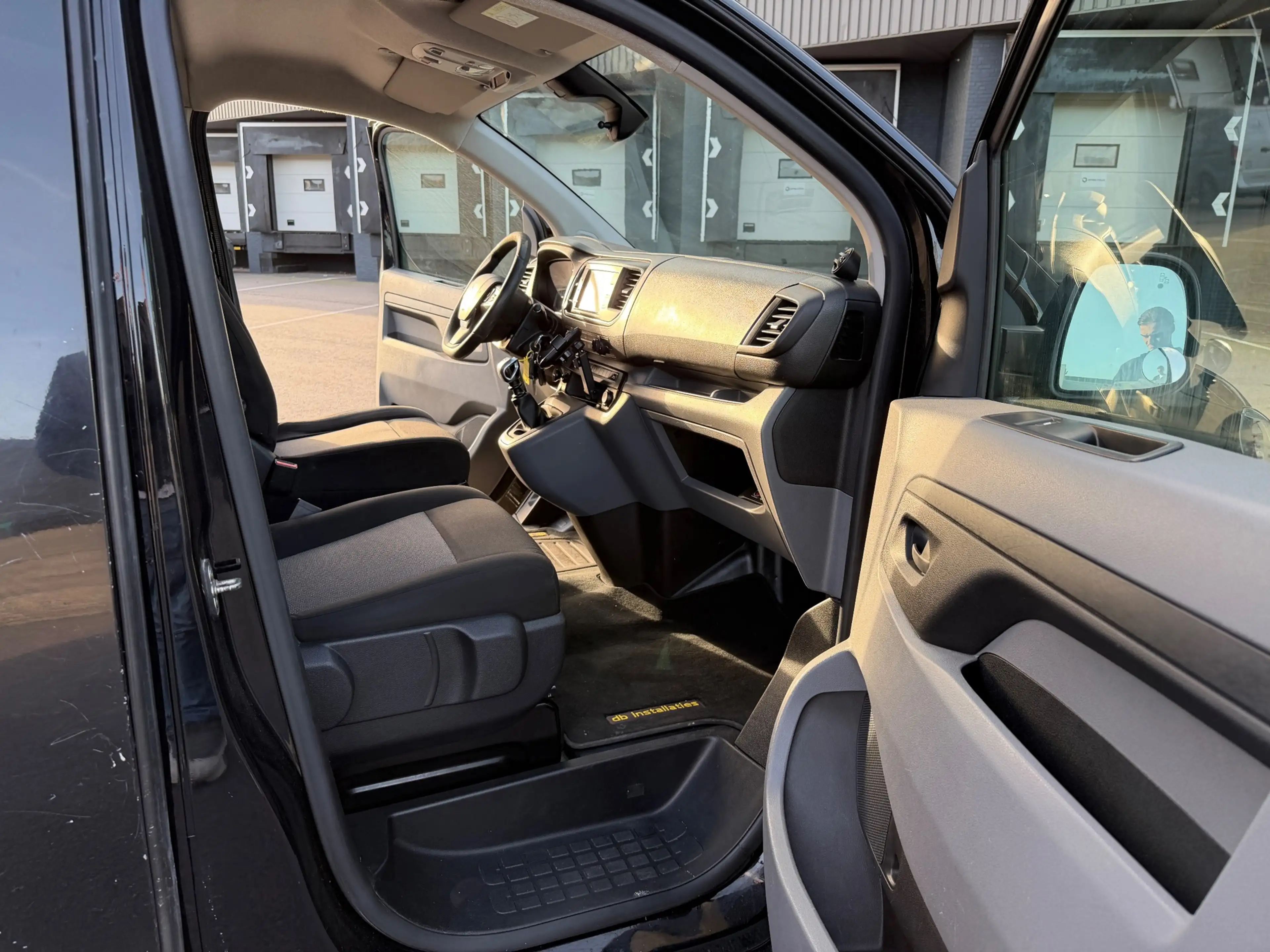 Peugeot Expert 227S 2.0 BlueHDI 150 Premium Pack DEALERONDERHOUDE — photo 15