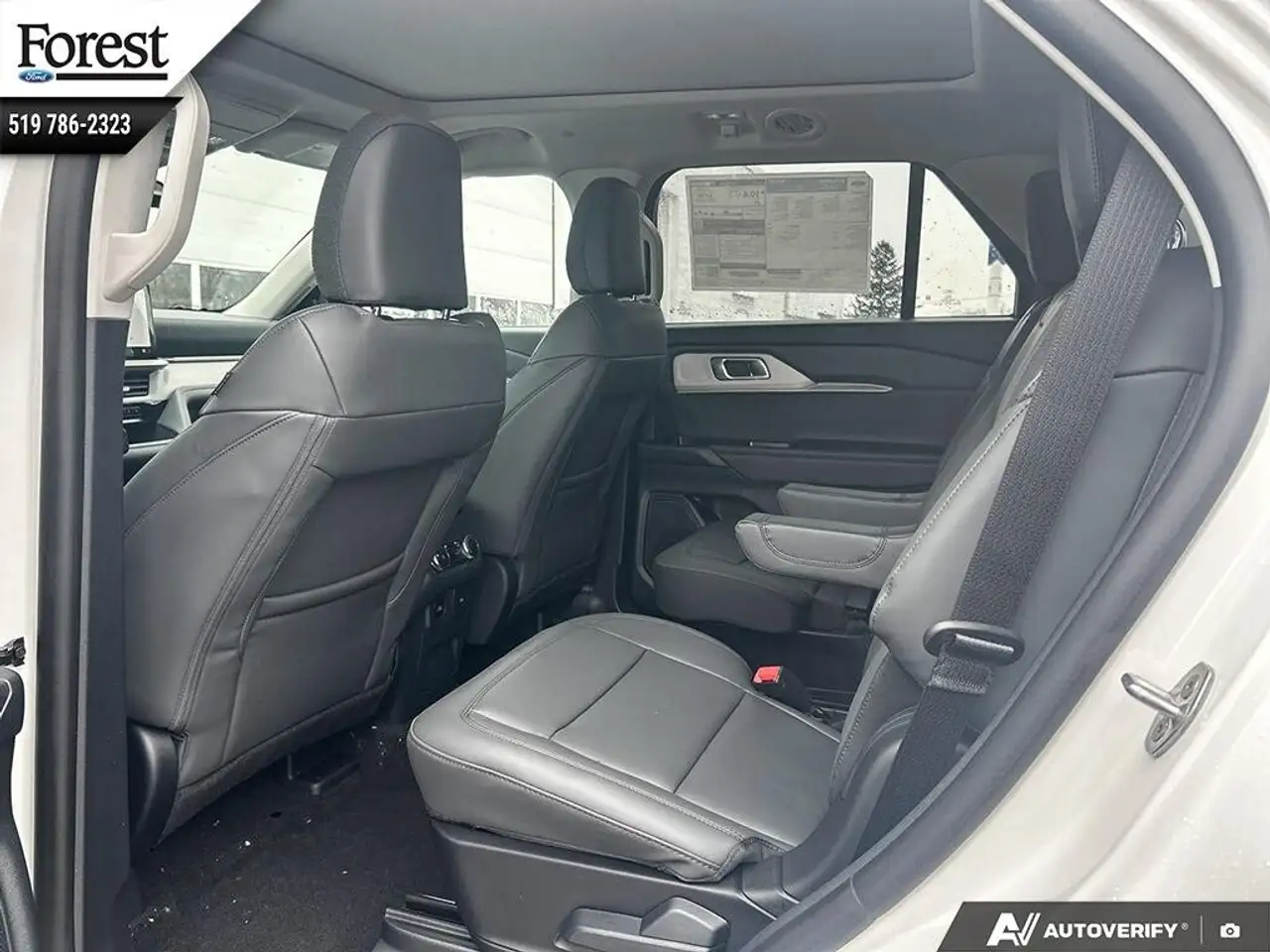 Ford Explorer снимка Ford Explorer