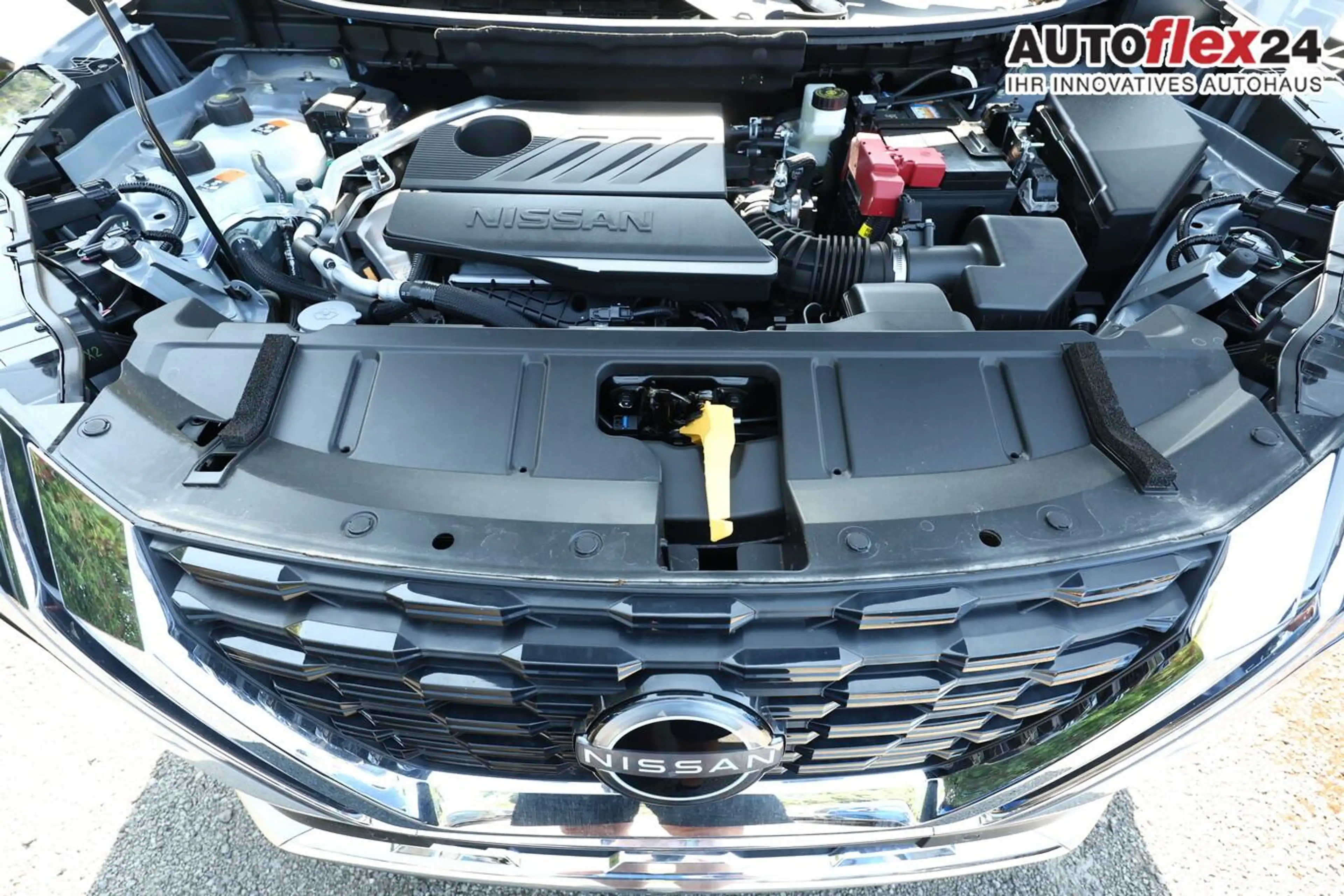 Nissan X-Trail Tekna Pano 4xSHZ HUD PrivG LED 360° Nav 120 kW ... — photo 11