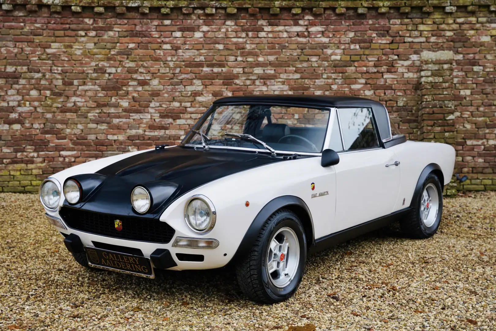 Fiat 124 Abarth Rally Restored - prepared and "actively Alb - 1