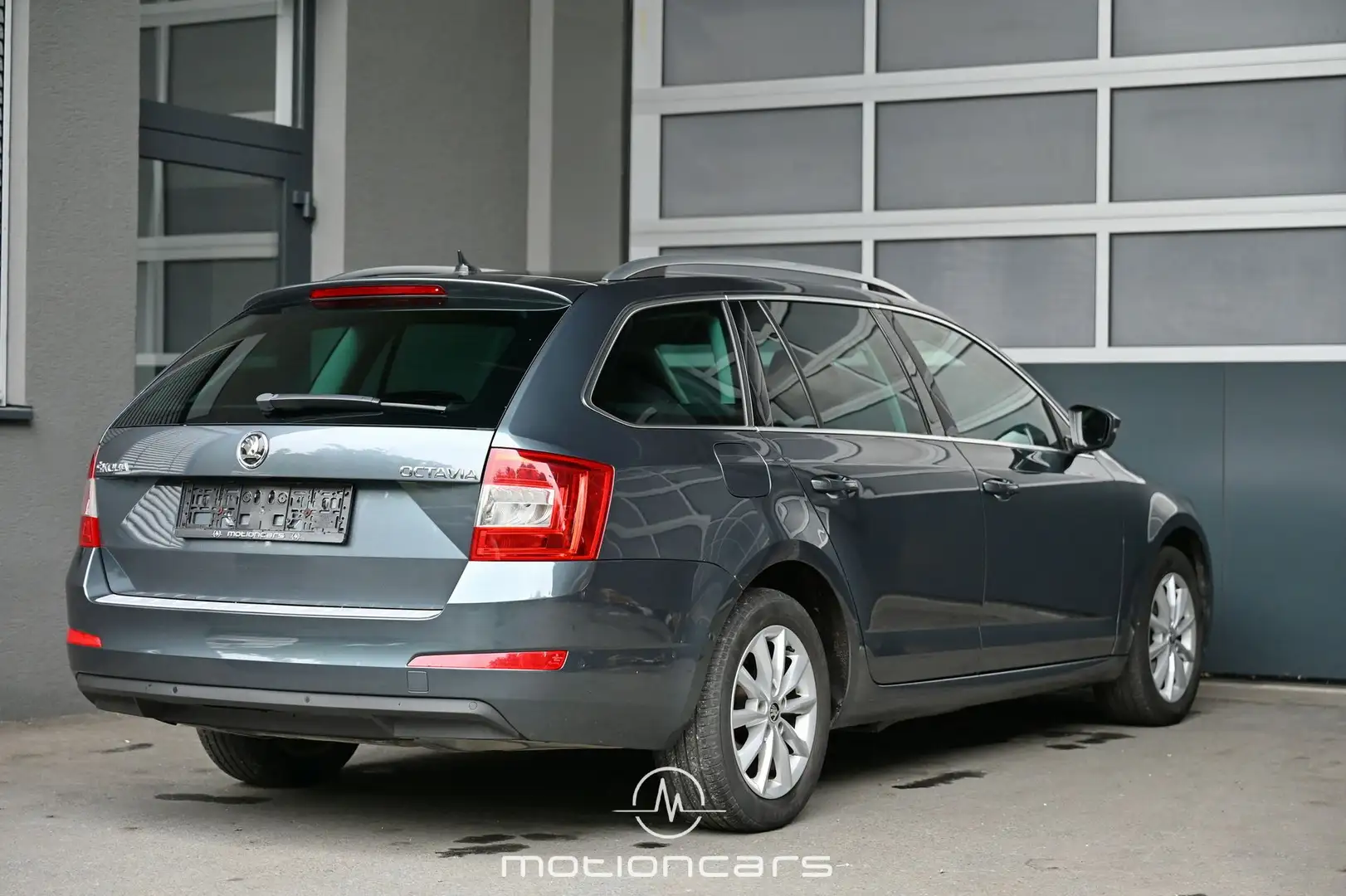 Skoda Octavia Elegance Green Tec 1,6 TDI Pickerl NEU Grau - 2