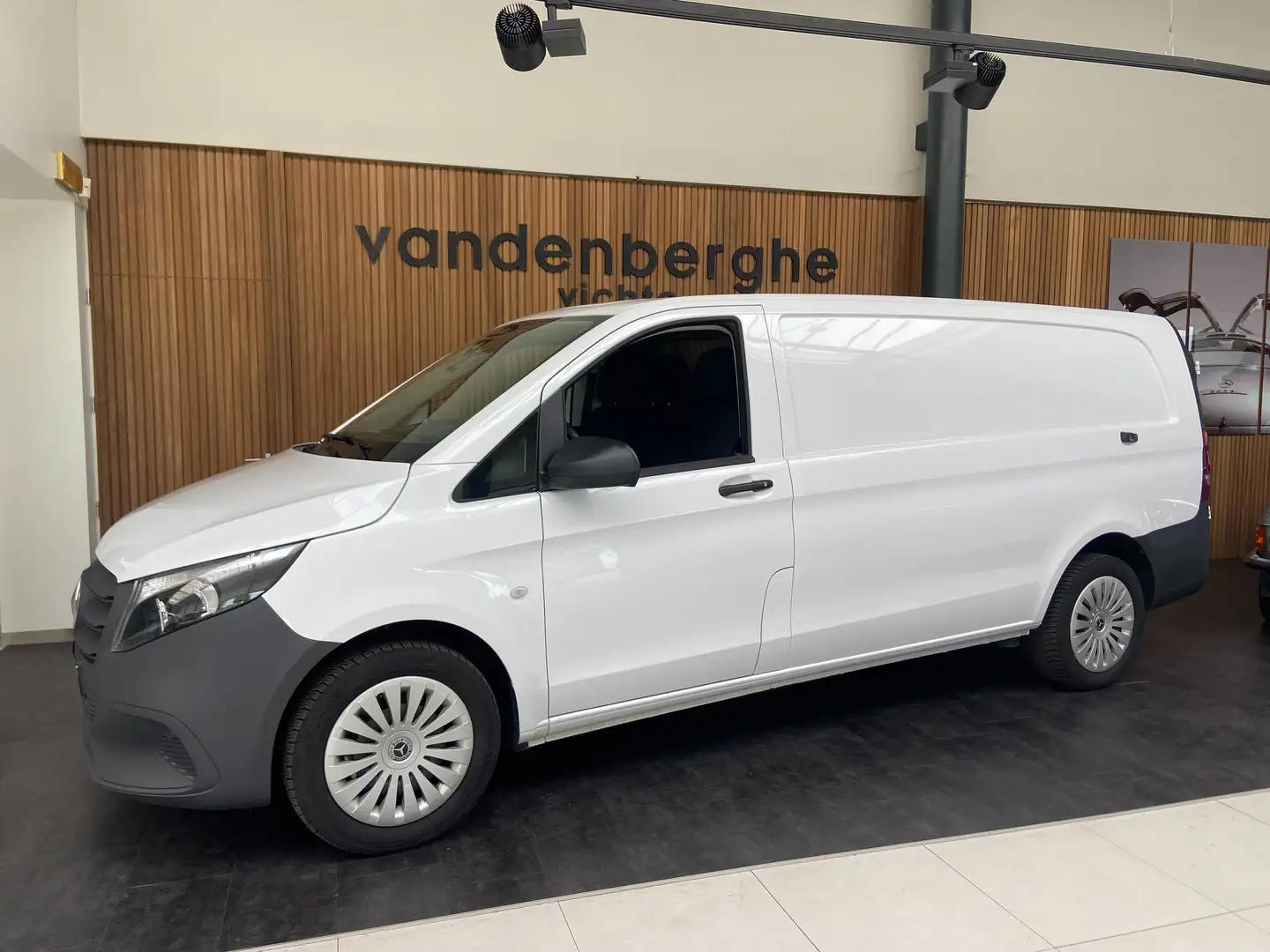 Mercedes-Benz Vito 116 CDI L3 AUTOMAAT DODEHOEK CAMERA FACELIFT NAVI Blanc - 2