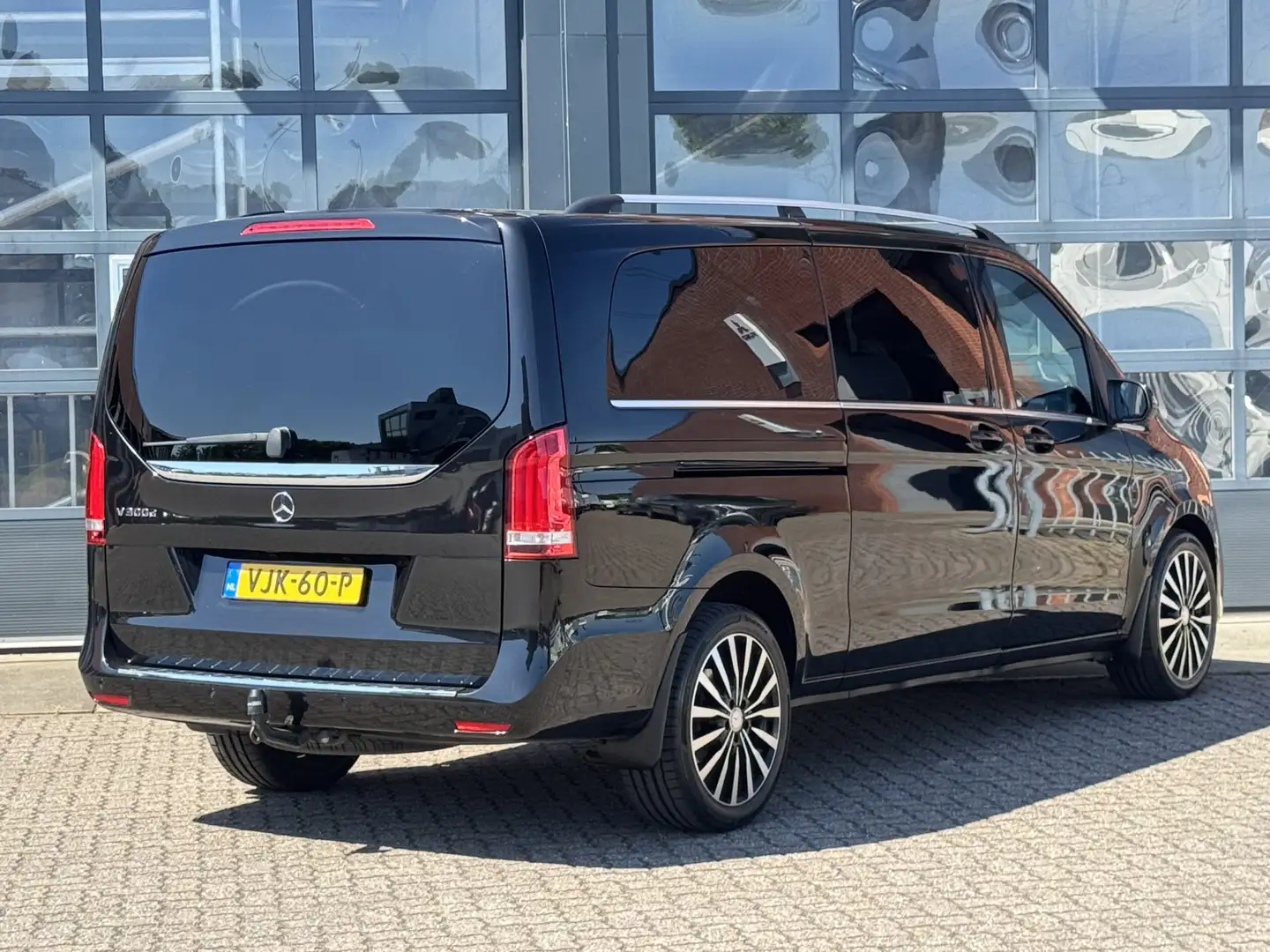Mercedes-Benz V 300 300d XL DC Avantgarde | Certified 12 mnd garantie Zwart - 2