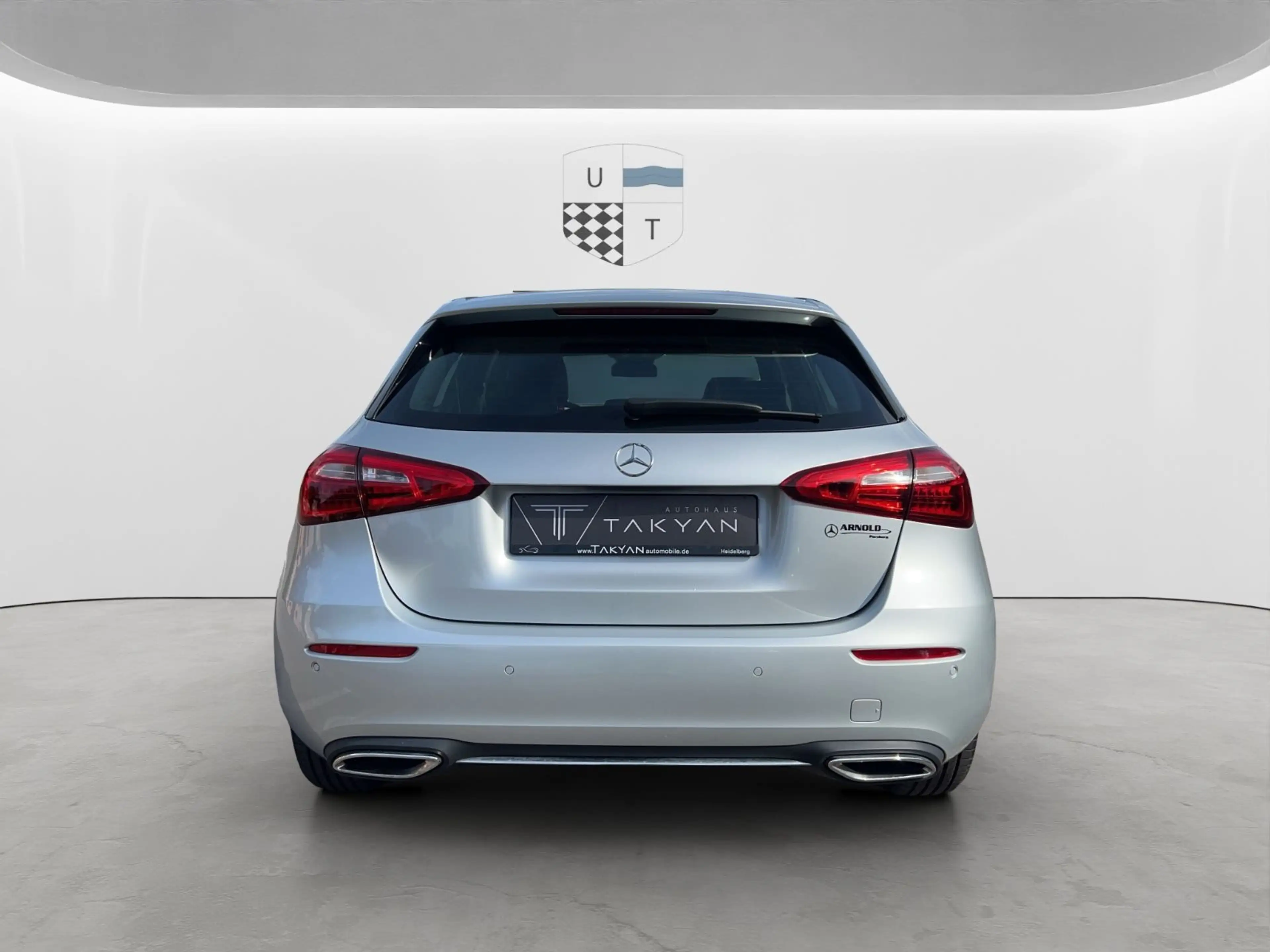 Mercedes-Benz A 180 Lim. / NAVI / 2.Hand / Temp. / LED — photo 6