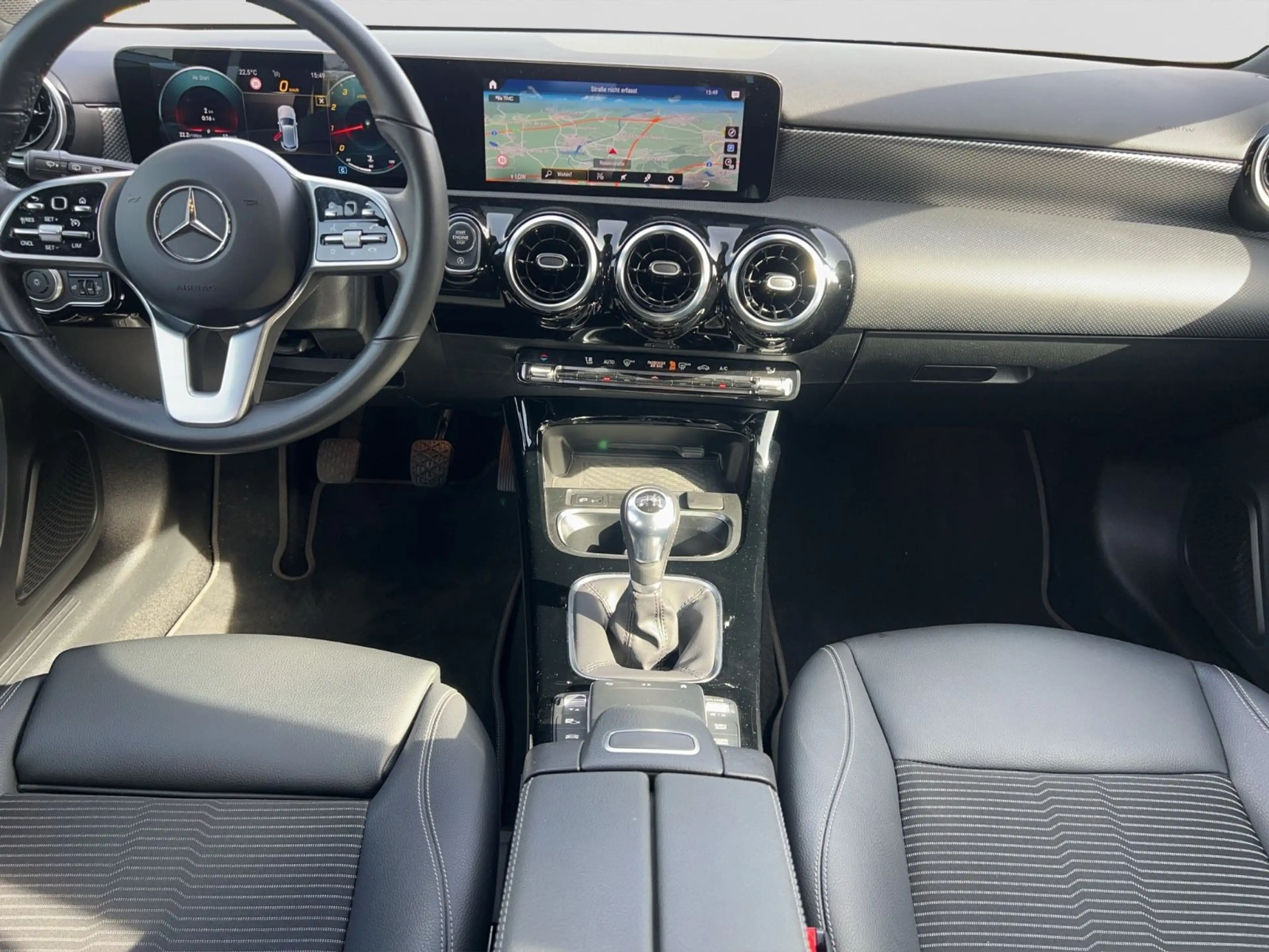 Mercedes-Benz A 180 Lim. / NAVI / 2.Hand / Temp. / LED — photo 16