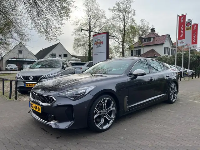Kia Stinger 2.0 T-GDI GT-LINE 256PK AUTOMAAT / SCHUIFDAK / HAR