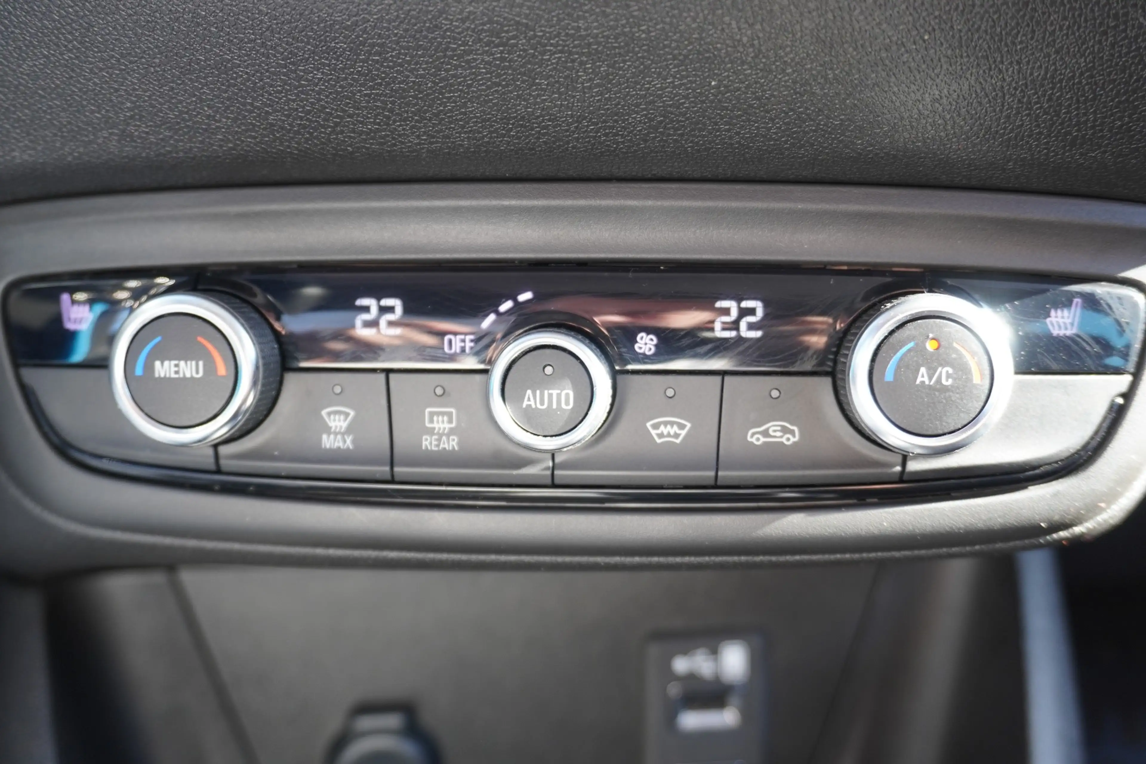 Opel Crossland 1.2 Business Elegance LED Kamera AHK — photo 15