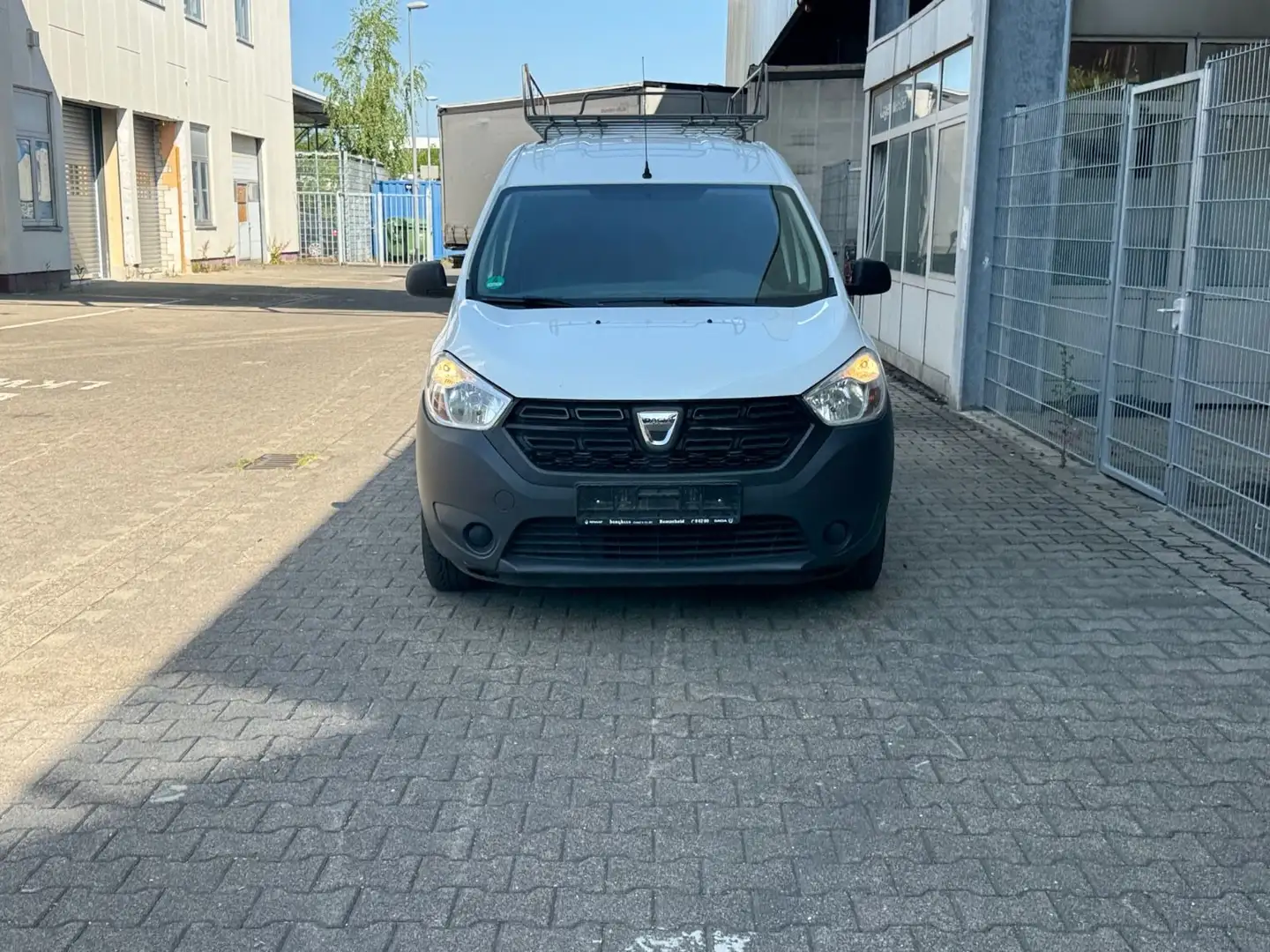 Dacia Dokker 1.6 Express Ambiance Klima Navi Weiß - 2