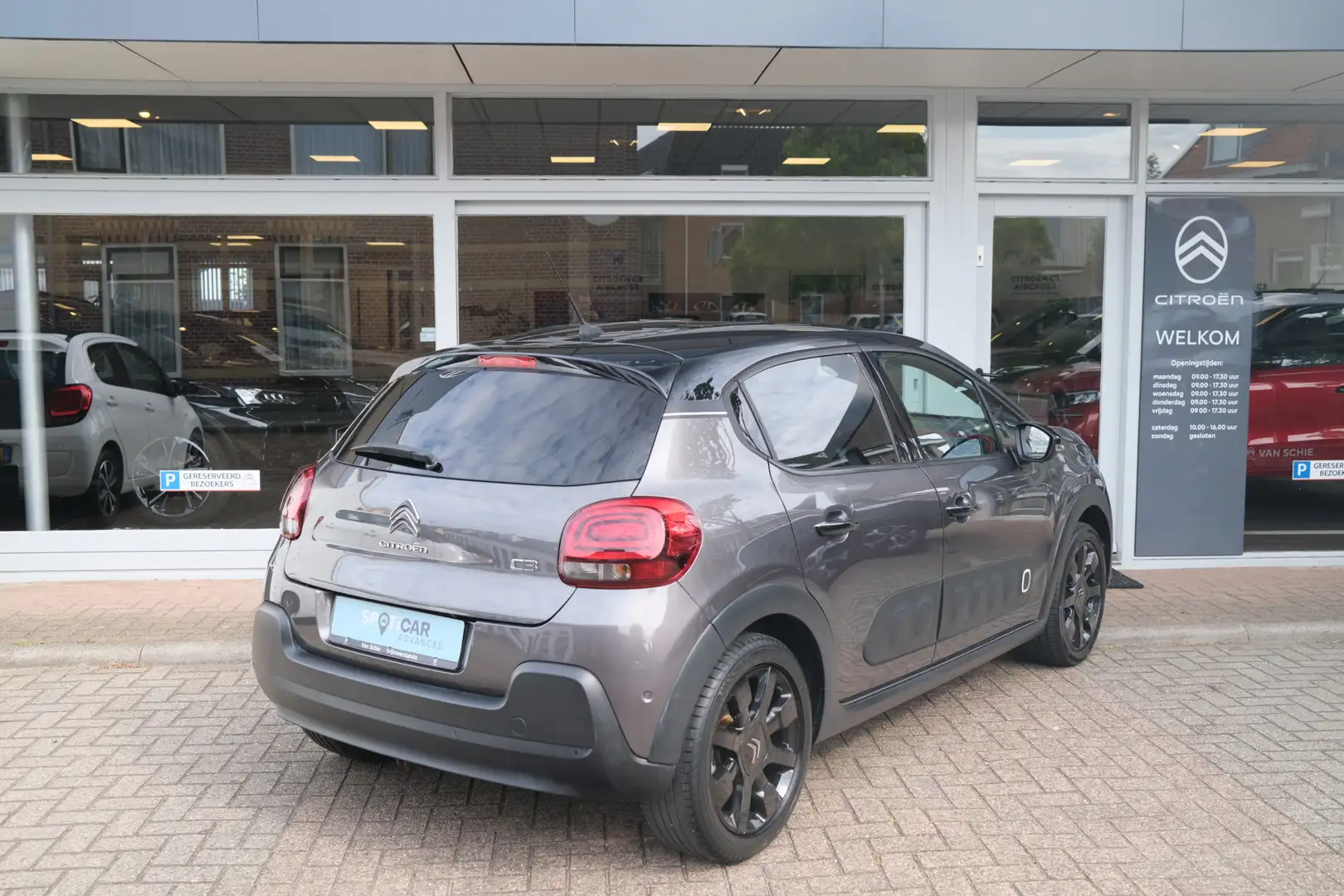 Citroen C3 PT 110 Shine Automaat Camera | Navigatie | 17" | K Gris - 2