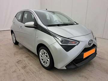 1.0 VVT-i X-Play