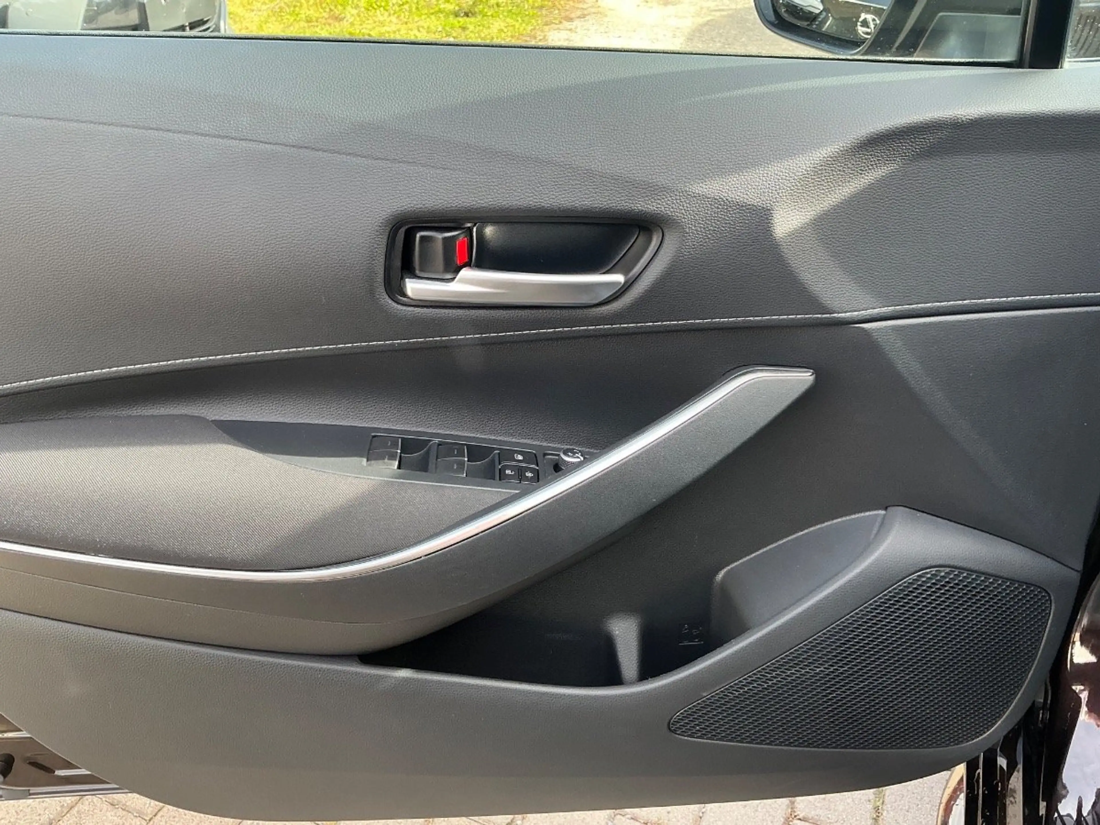 Toyota Corolla Touring Sports 2.0 Team D ACC+LED+Navi — photo 11