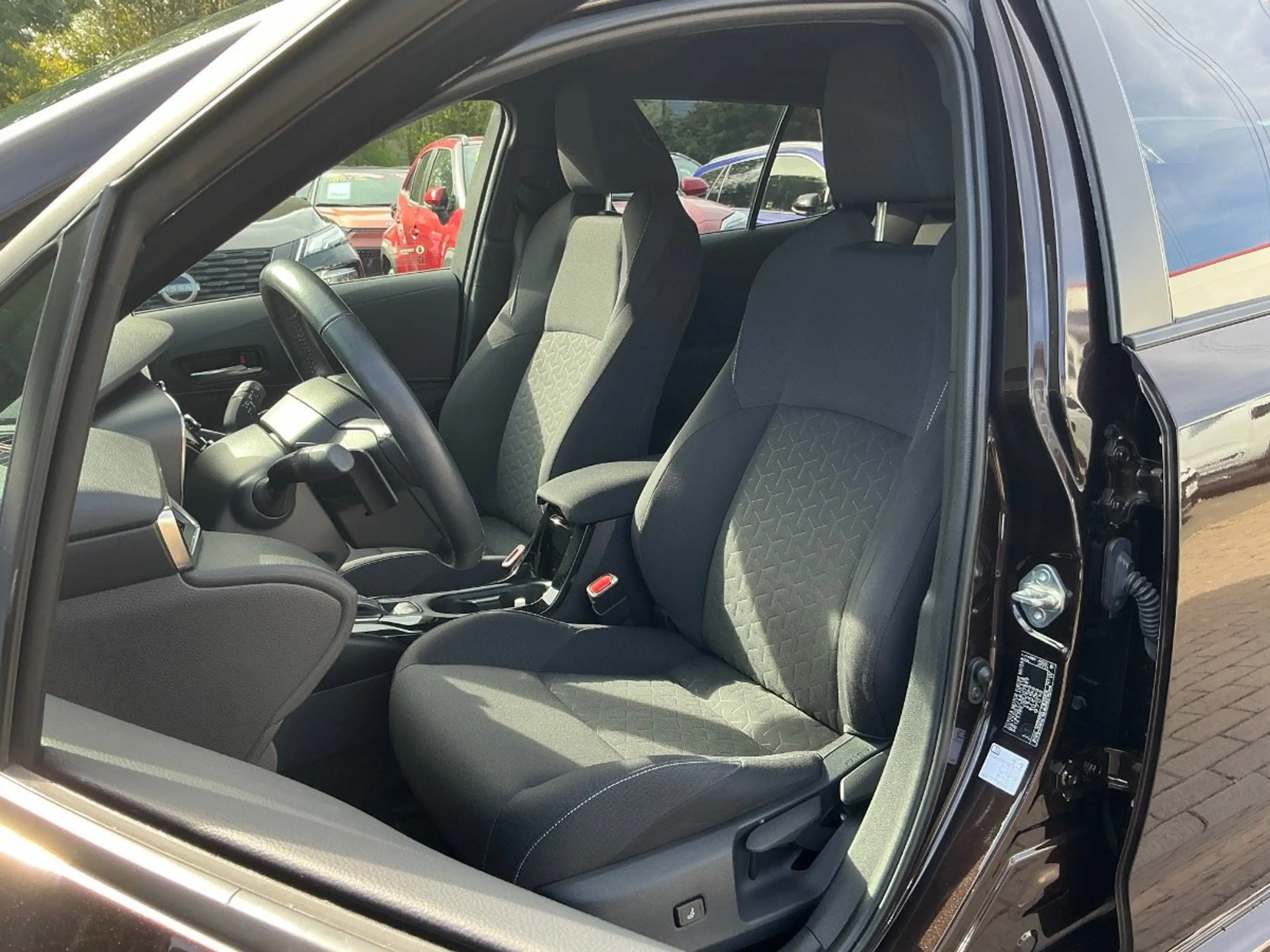 Toyota Corolla Touring Sports 2.0 Team D ACC+LED+Navi — photo 18