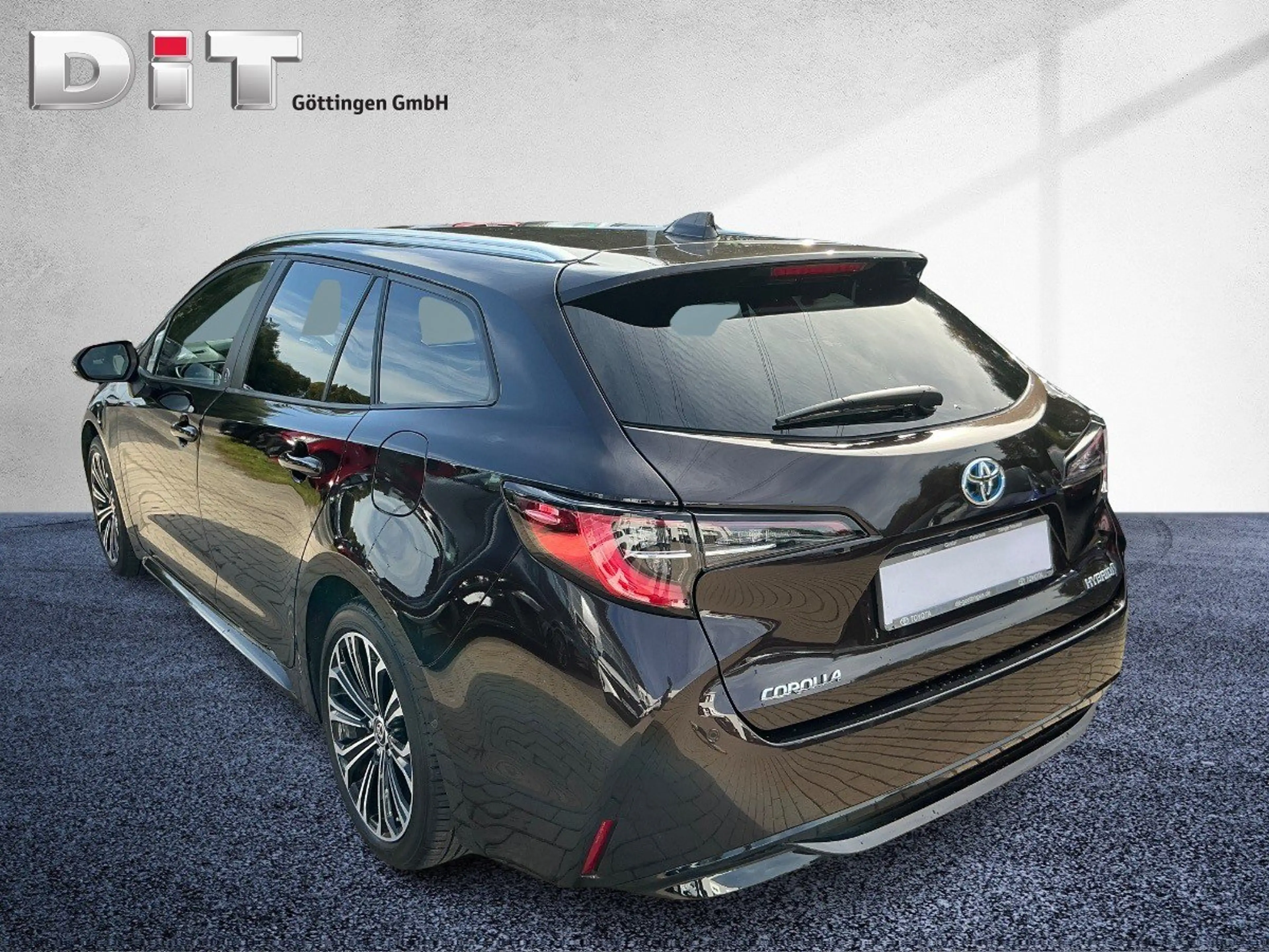 Toyota Corolla Touring Sports 2.0 Team D ACC+LED+Navi — photo 8
