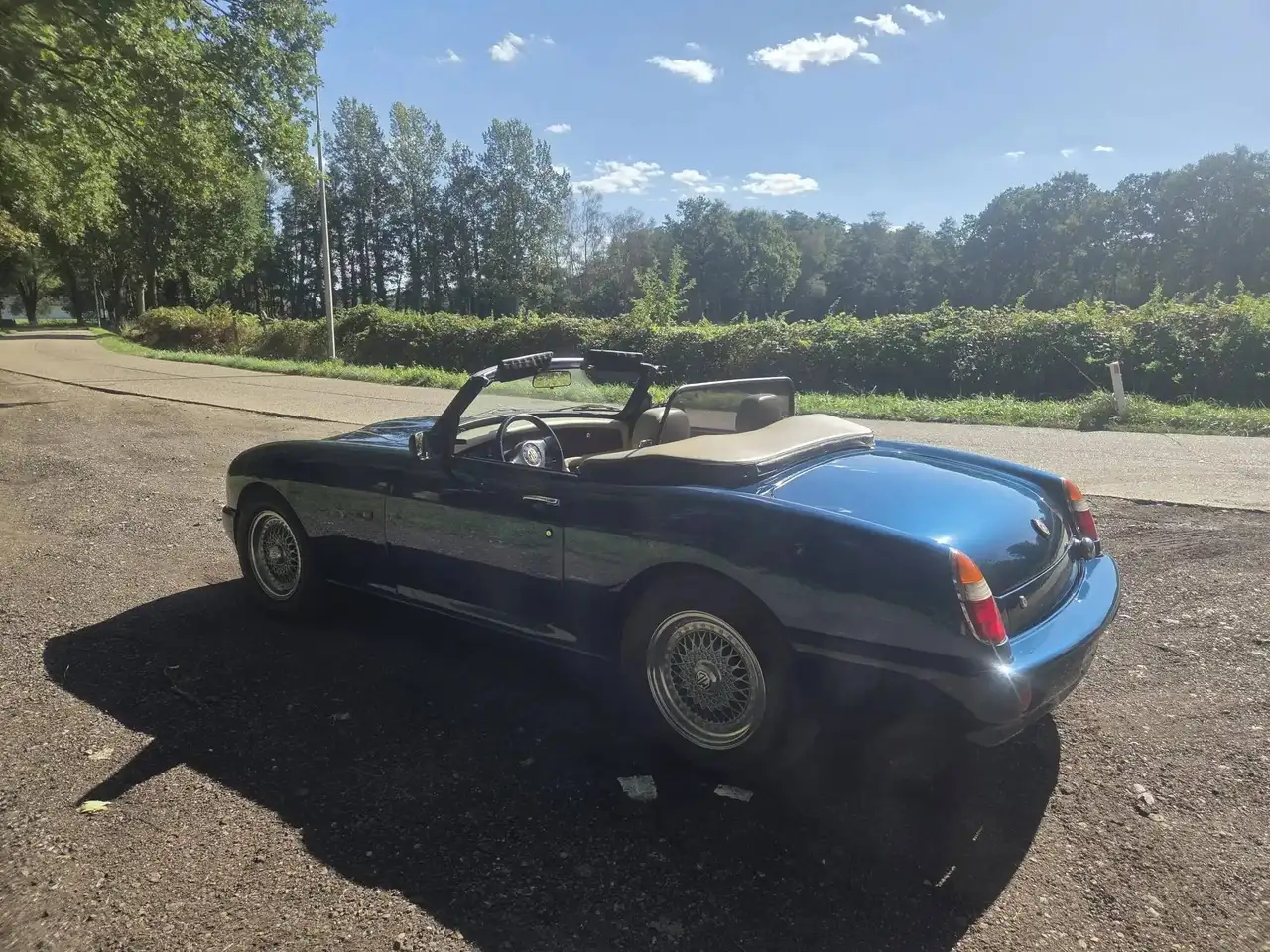 MG RV8, foto 5
