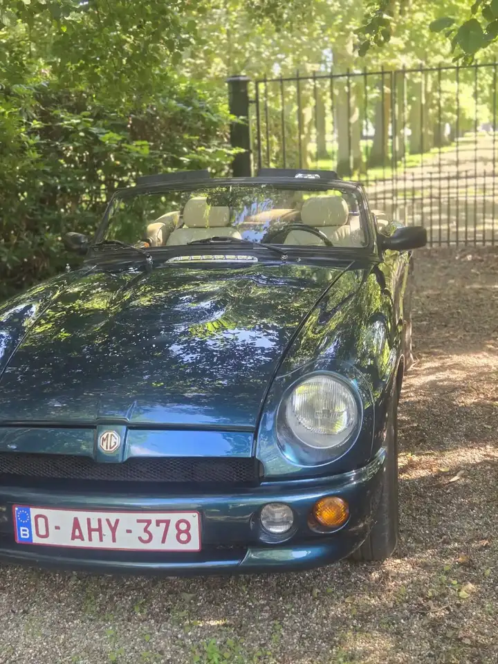 MG RV8, foto 10