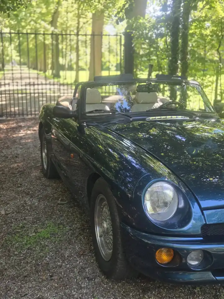 MG RV8, foto 3