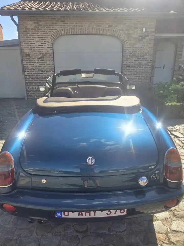 MG RV8, foto 12