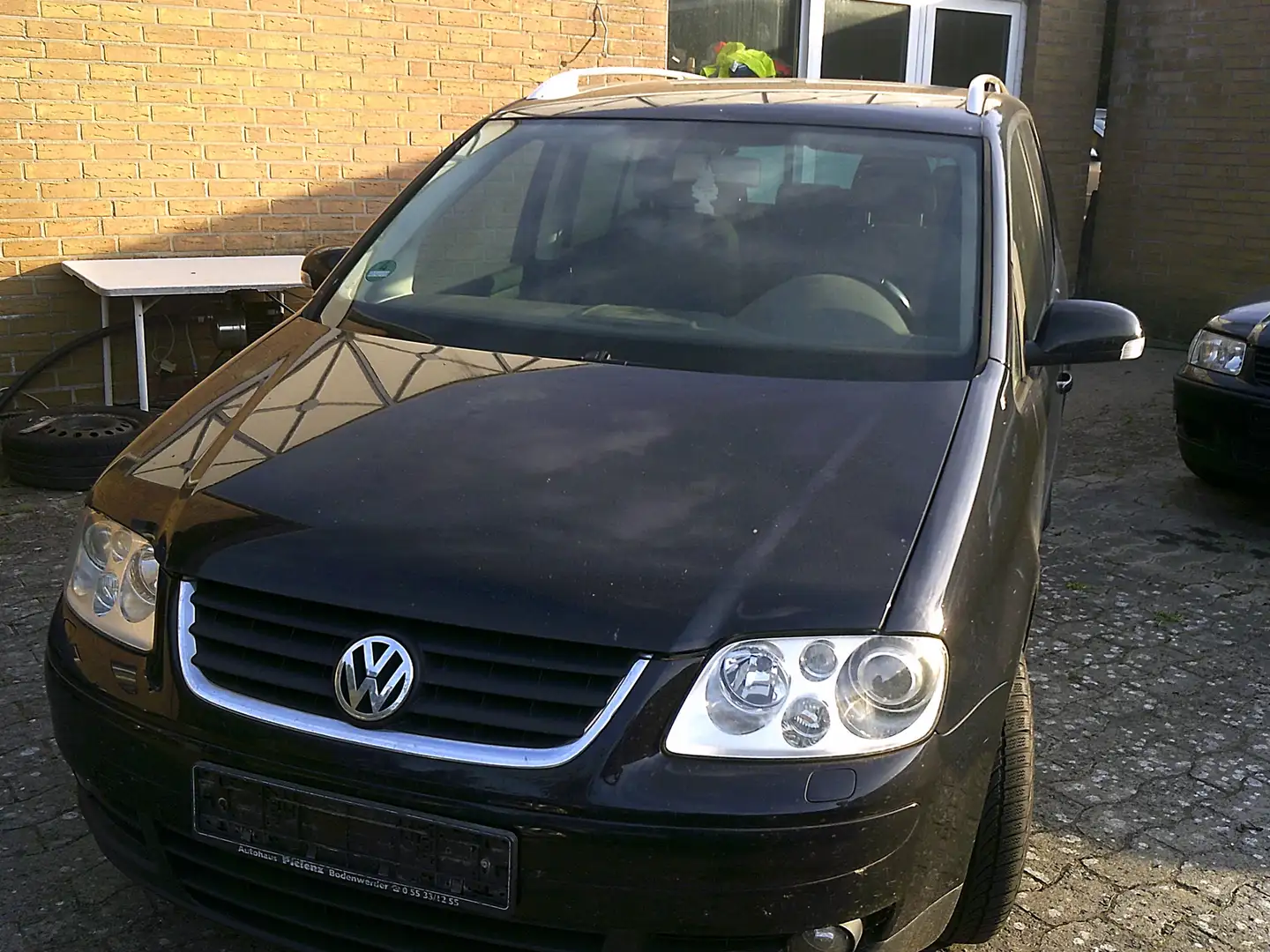 Volkswagen Touran Highline Schwarz - 2