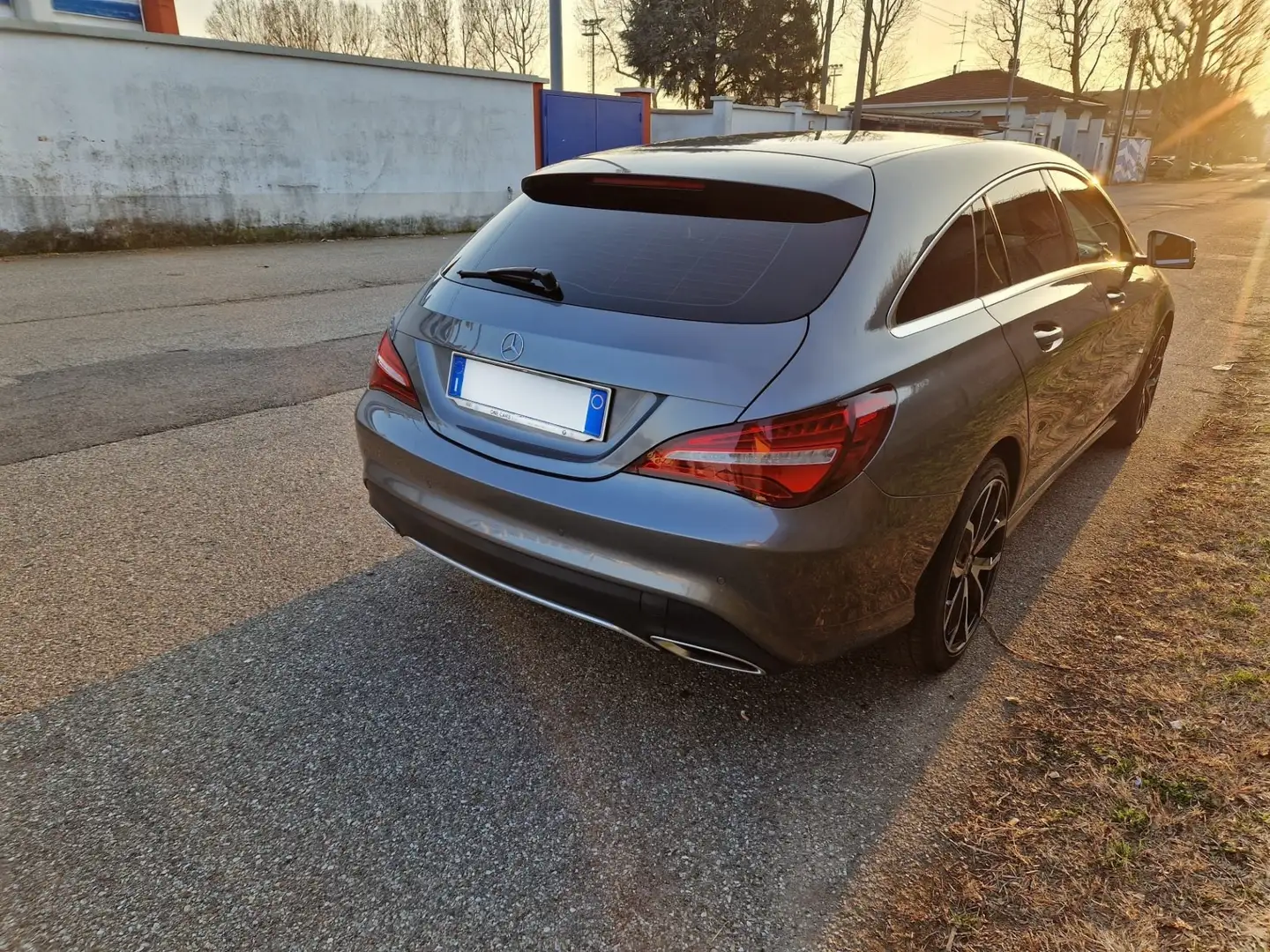 Mercedes-Benz CLA 200 Shooting Brake Sport FL - 2
