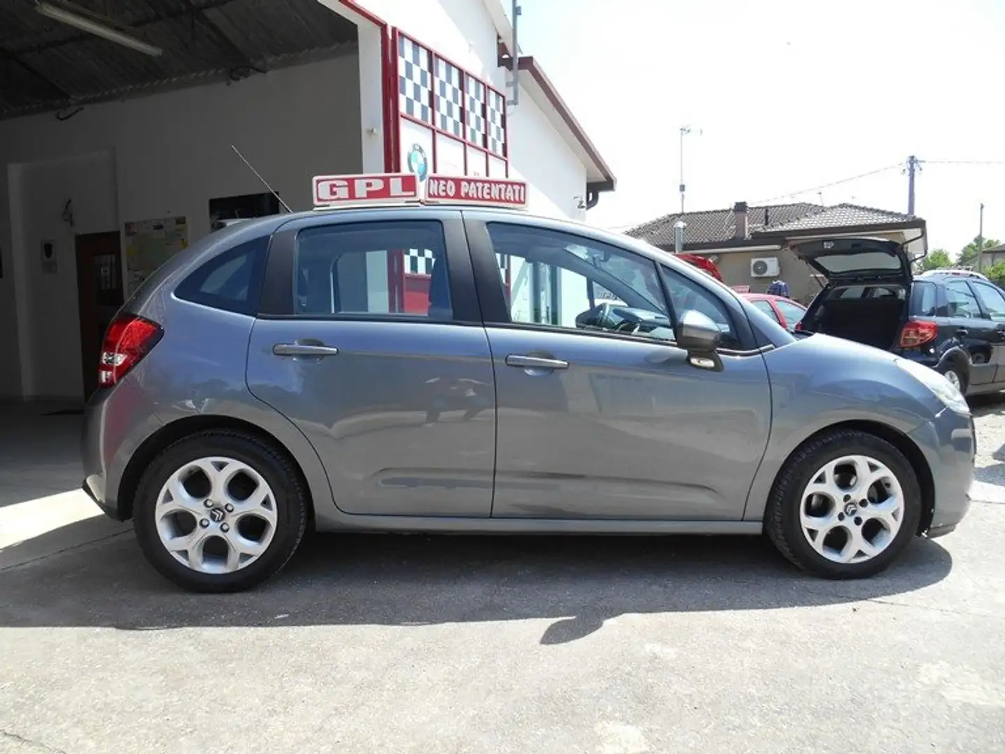 Citroen C3 1.4 airdream Exclusive (perfect) Gpl neopatentati Gris - 2