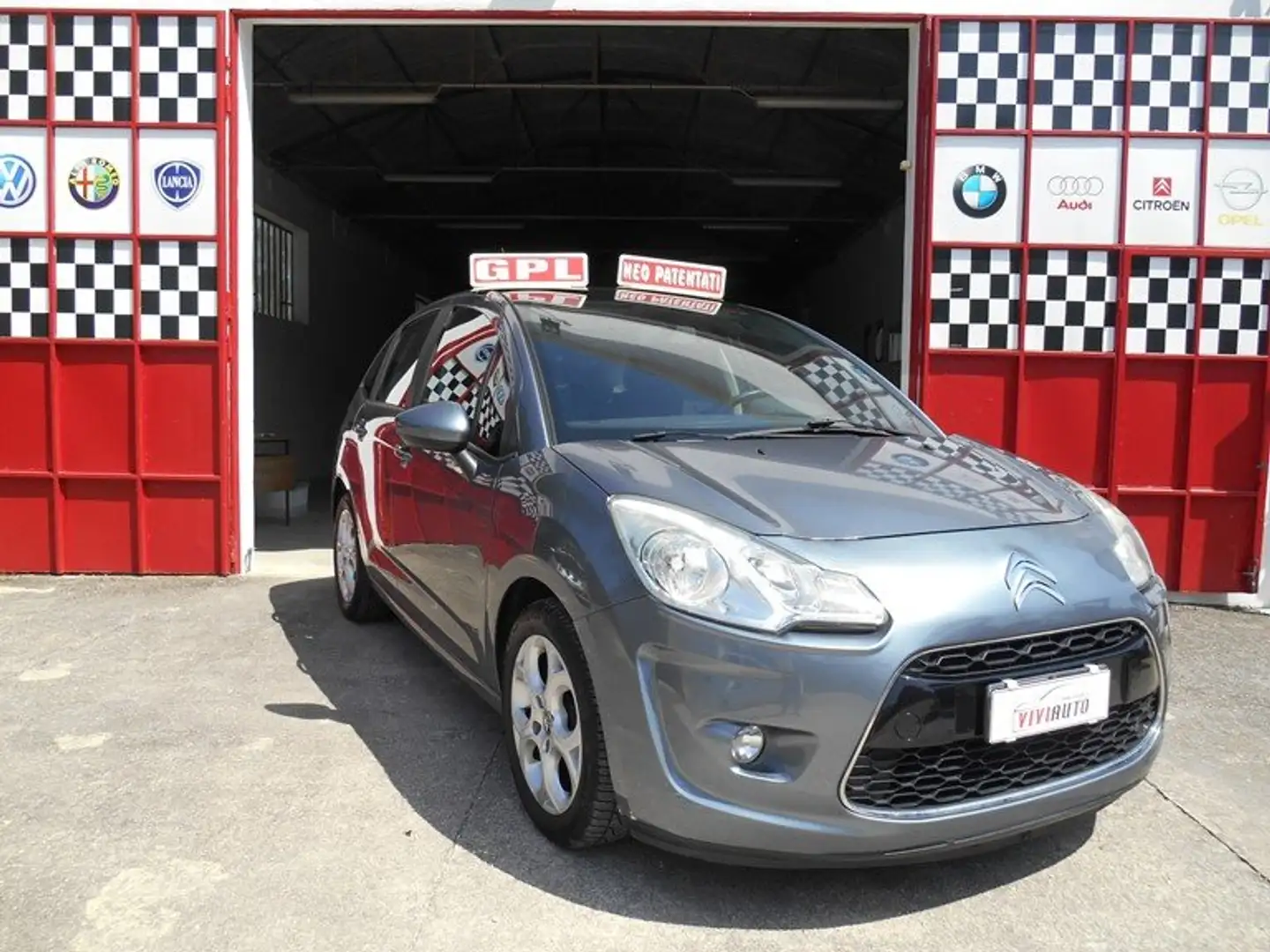 Citroen C3 1.4 airdream Exclusive (perfect) Gpl neopatentati Gris - 1