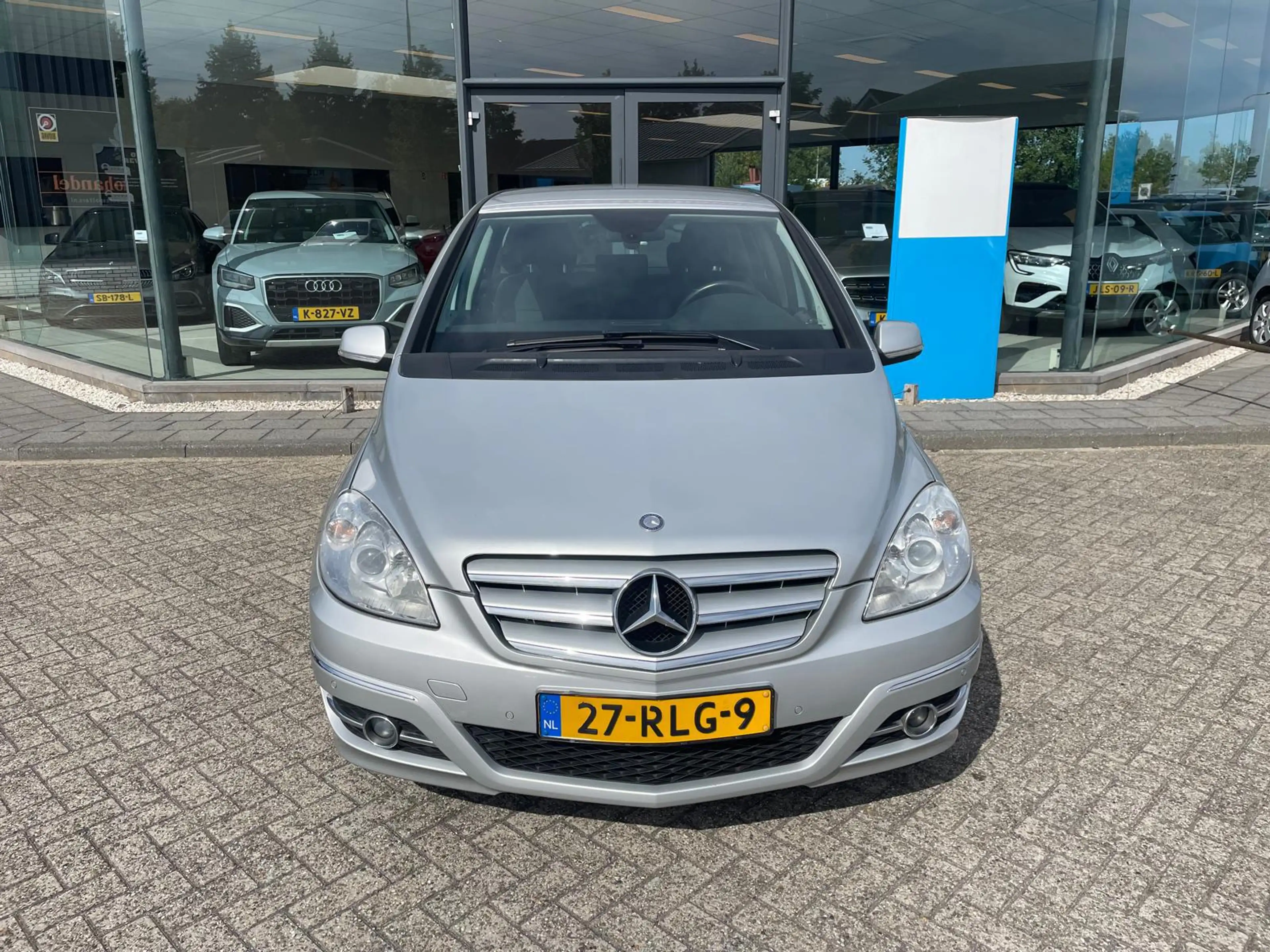 Mercedes-Benz B 160 BlueEFFICIENCY Business Class — photo 3