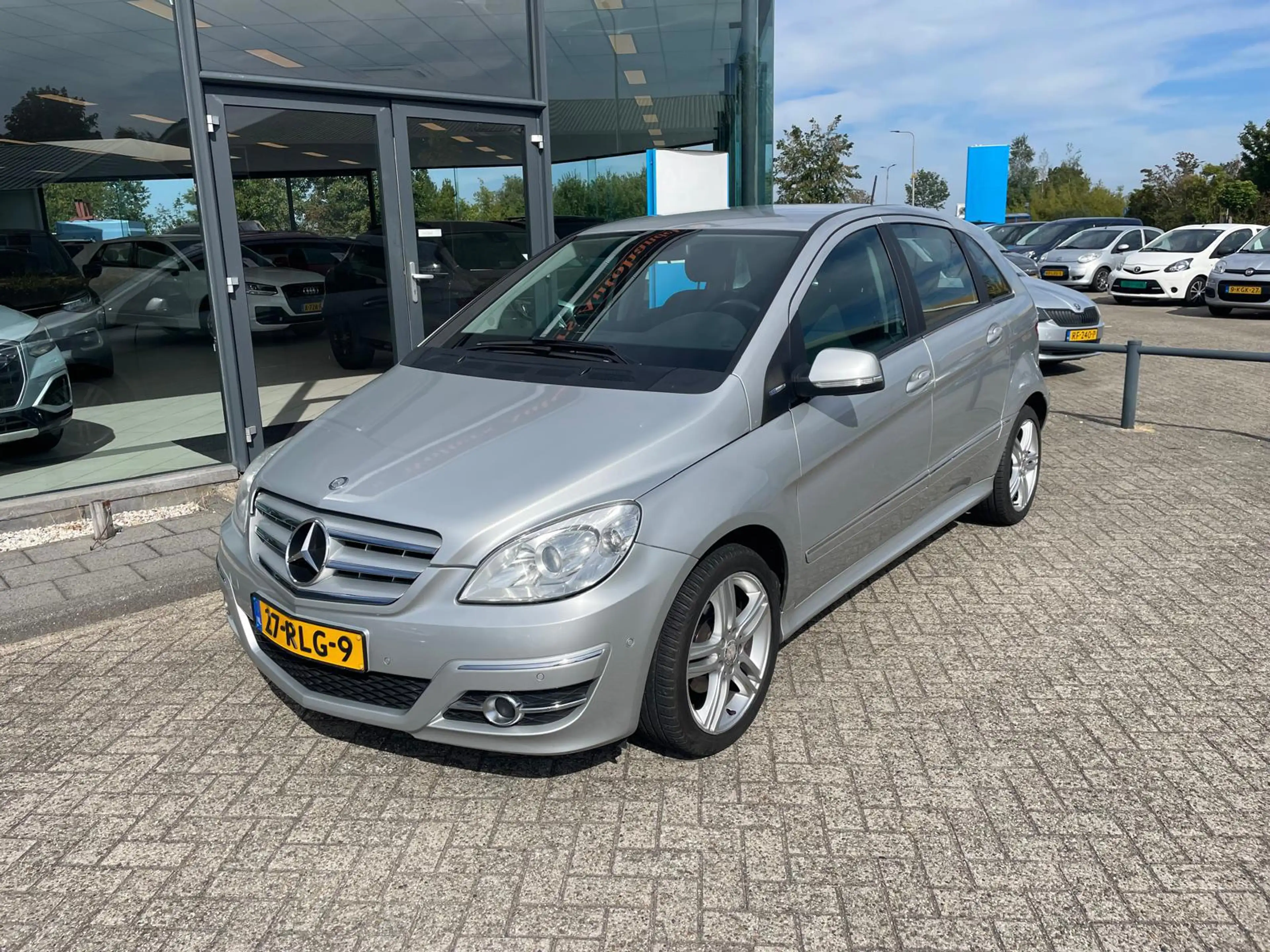 Mercedes-Benz B 160 BlueEFFICIENCY Business Class — photo 2