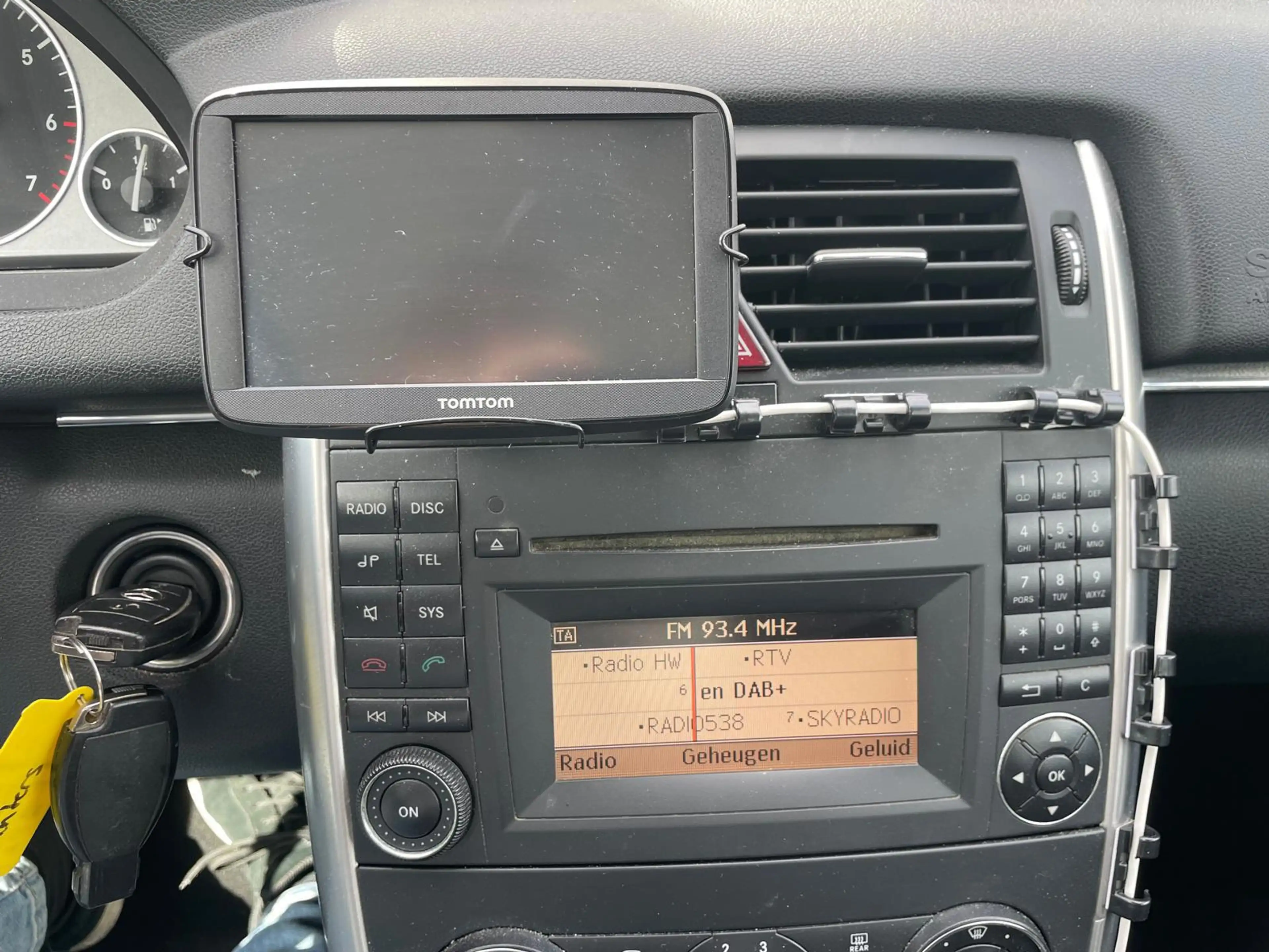 Mercedes-Benz B 160 BlueEFFICIENCY Business Class — photo 19
