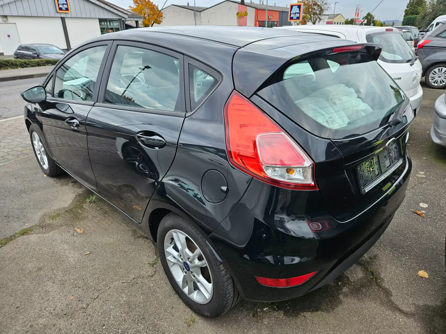 Ford Fiesta Sync Edition Schwarz - 1