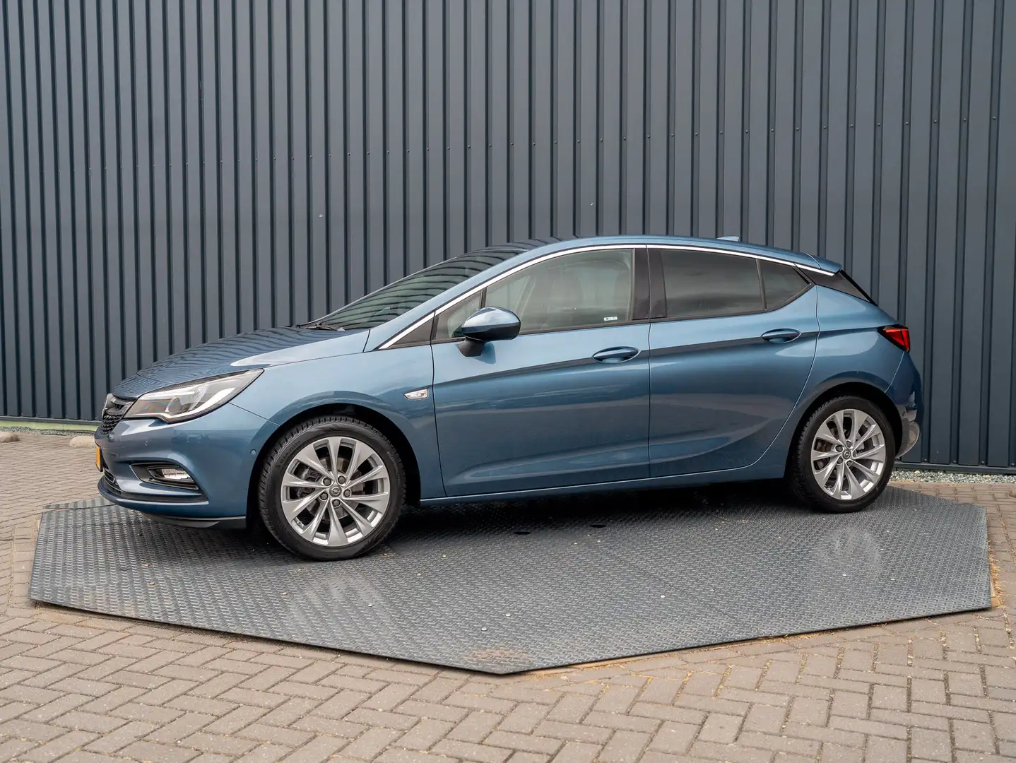 Opel Astra 1.4T 150Pk Innovation | Camera | Trekhaak afnb. | Blauw - 2