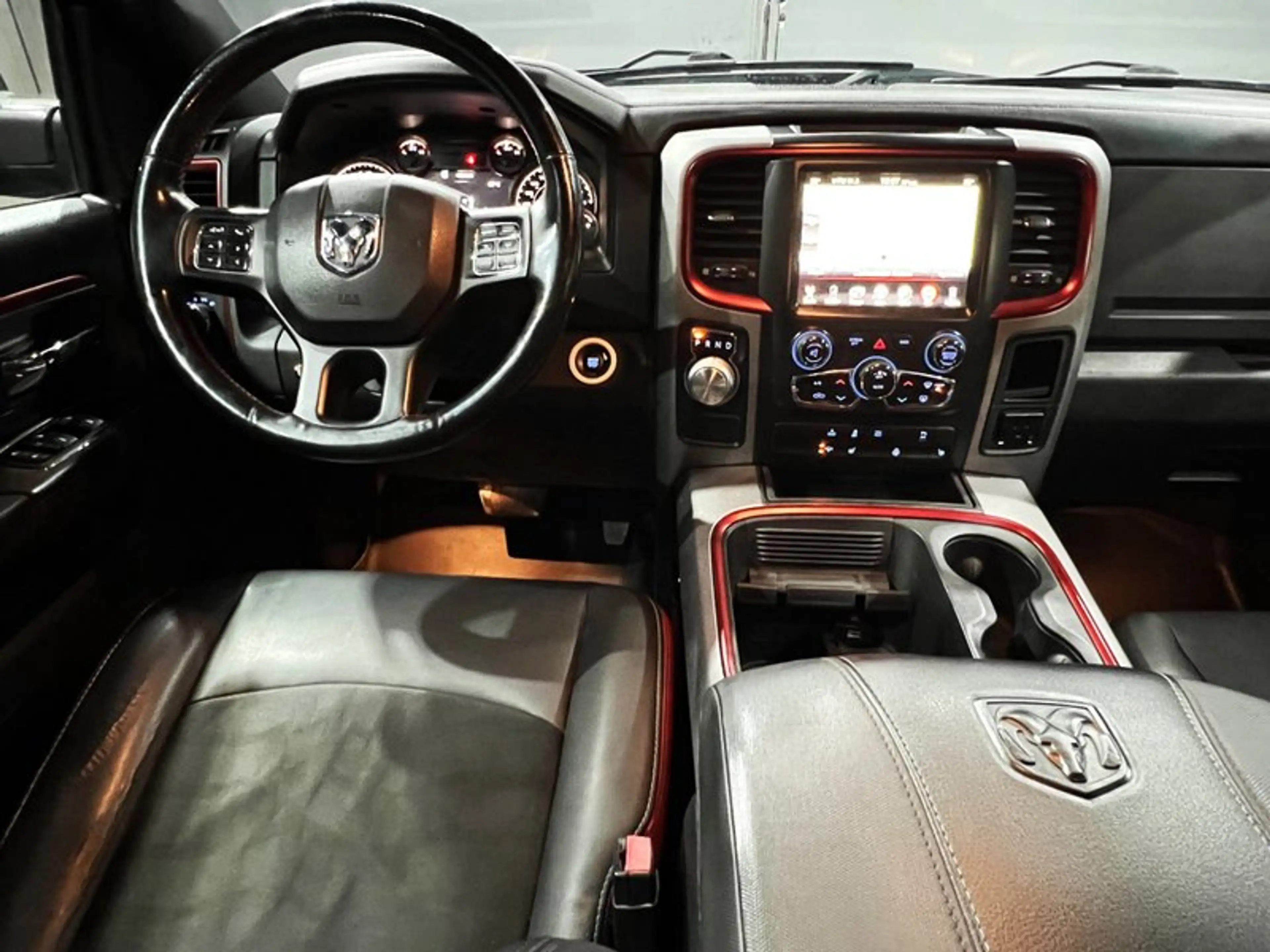Dodge RAM 1500 V8 HEMI 4x4 REBEL Crew Cab|LPG|LEDER|NAVI|LED — photo 13