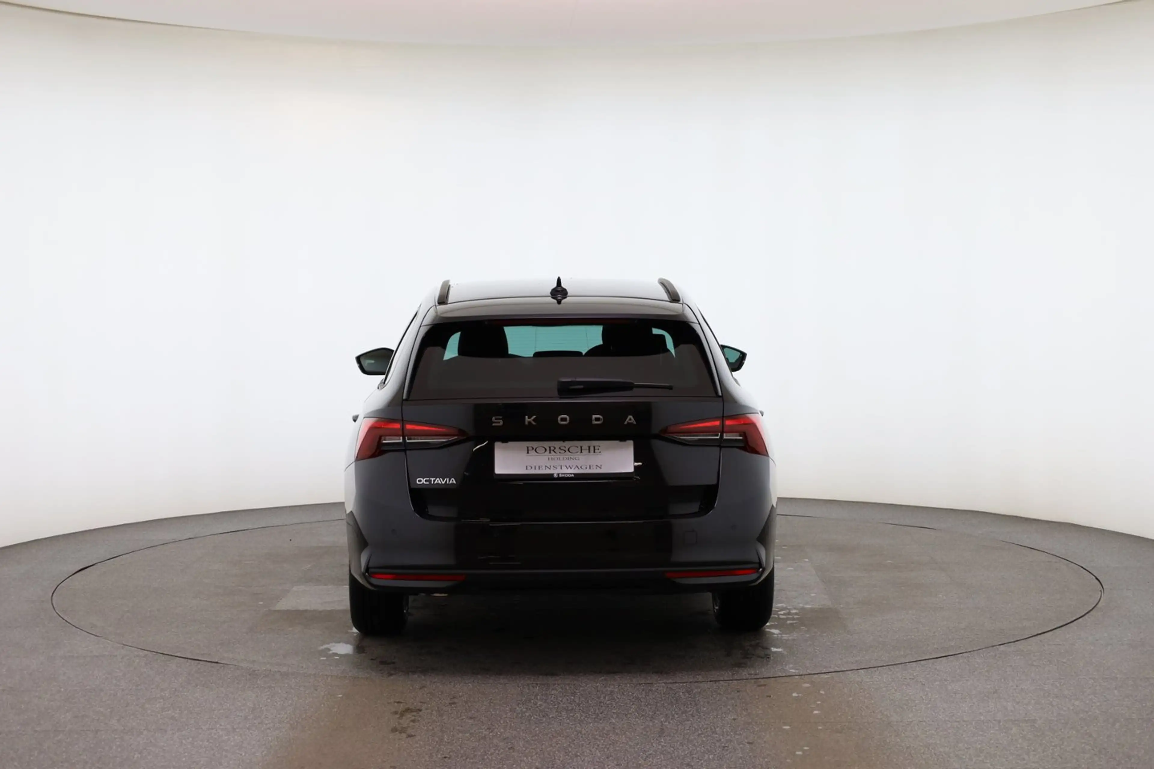 Skoda Octavia Essence TSI — photo 4