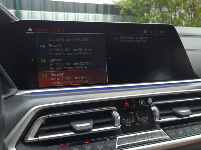 BMW X6 30d*M PAKET*1.BESITZ*ACC*RFK*ALCANTARA HIMMEL Ansicht 32