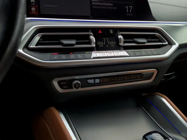 BMW X6 30d*M PAKET*1.BESITZ*ACC*RFK*ALCANTARA HIMMEL Ansicht 36